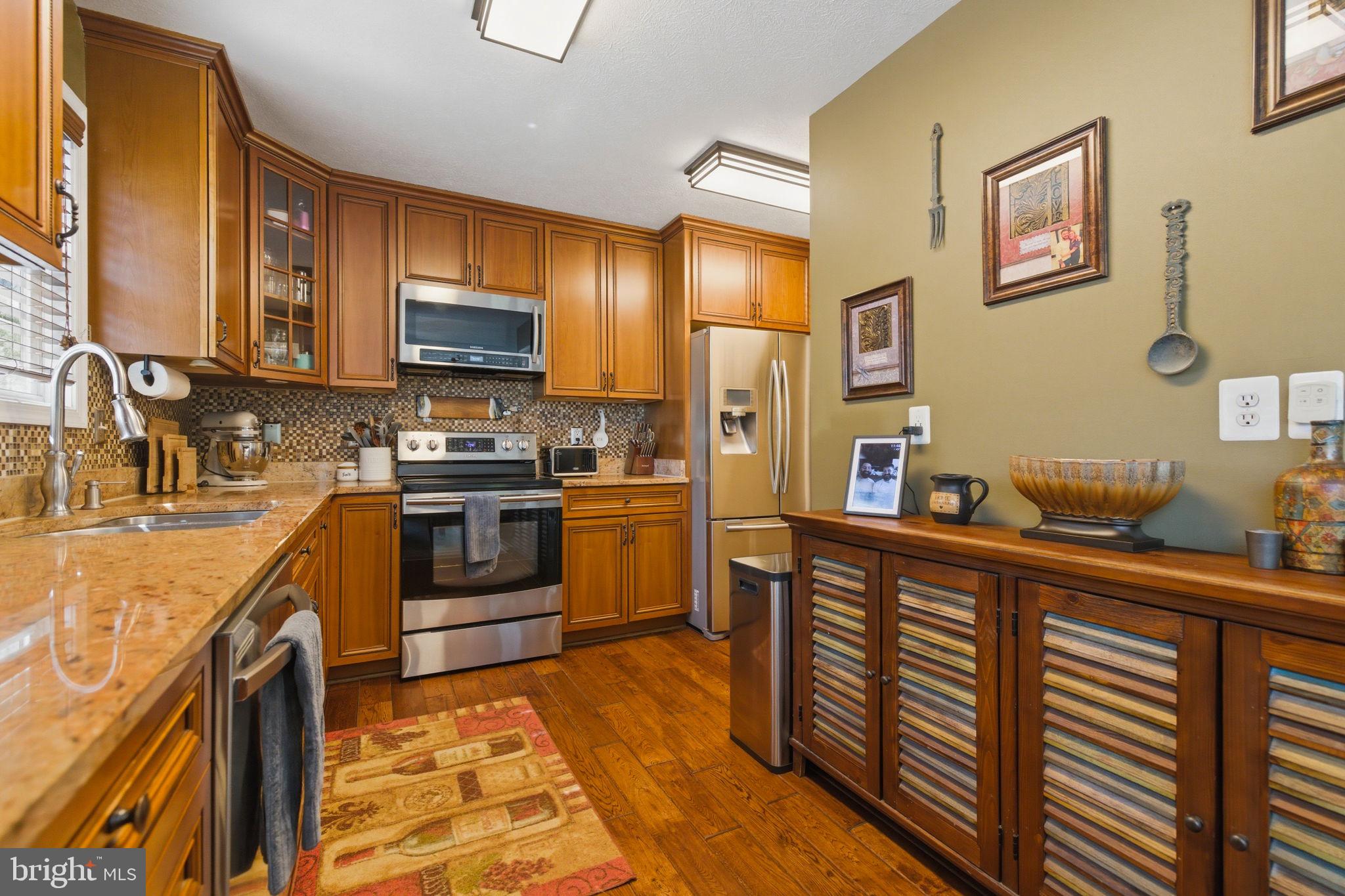 OAK HILL - Residential