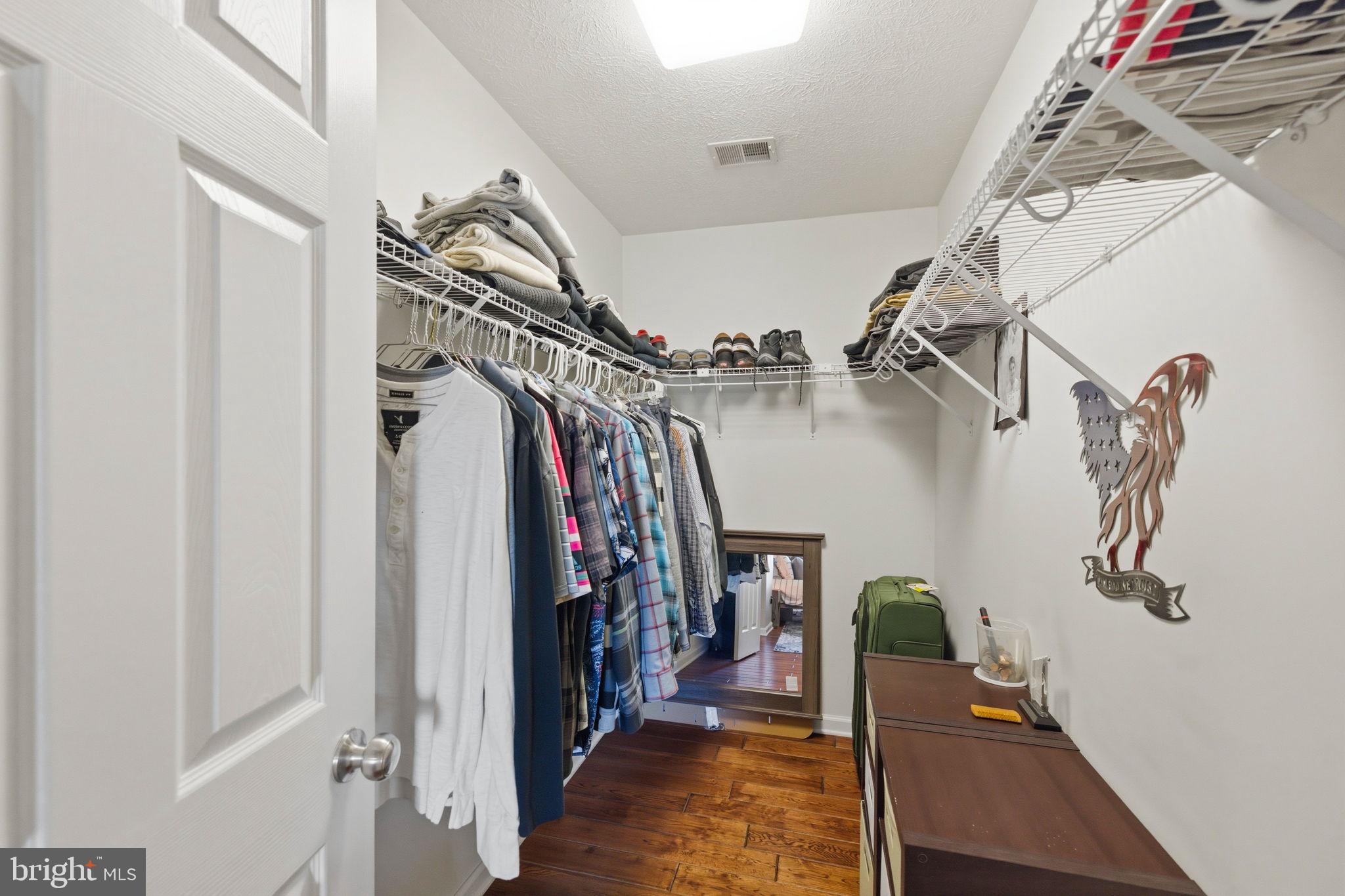 OAK HILL - Residential