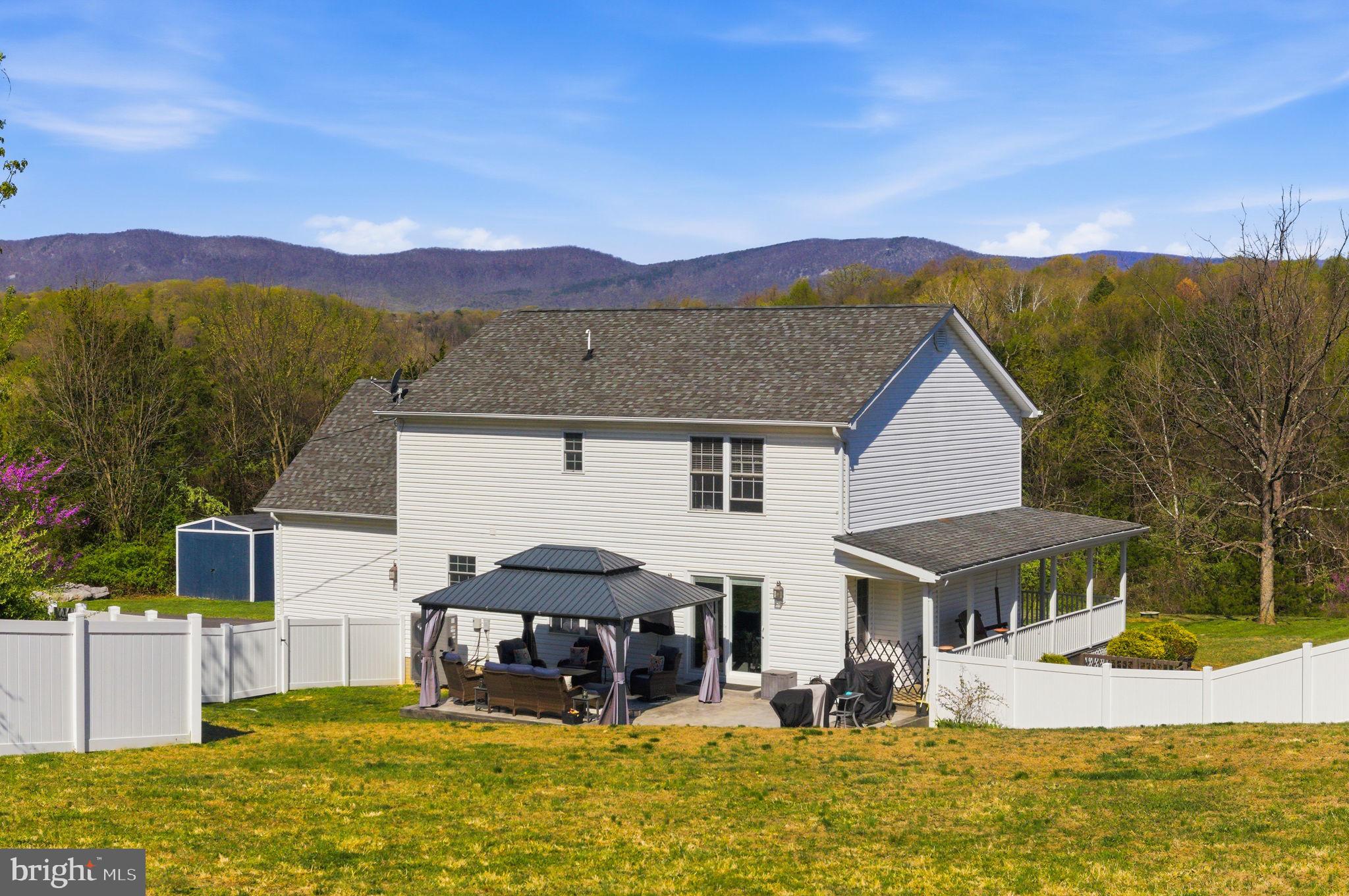 OAK HILL - Residential