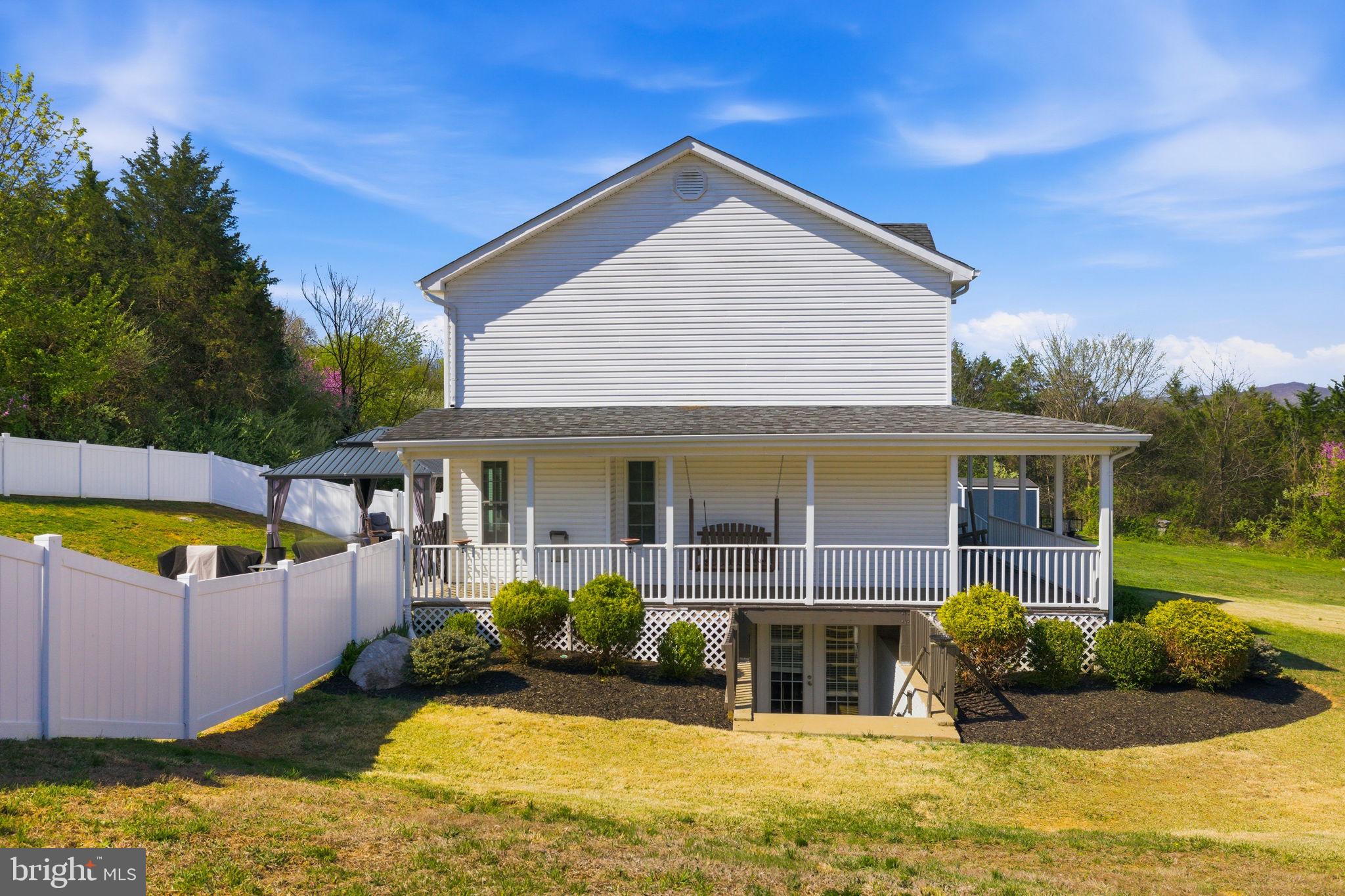 OAK HILL - Residential