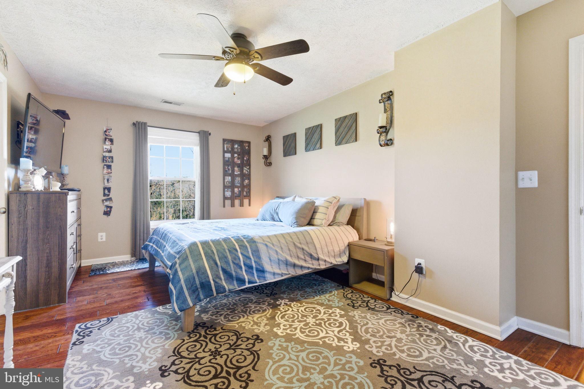 OAK HILL - Residential