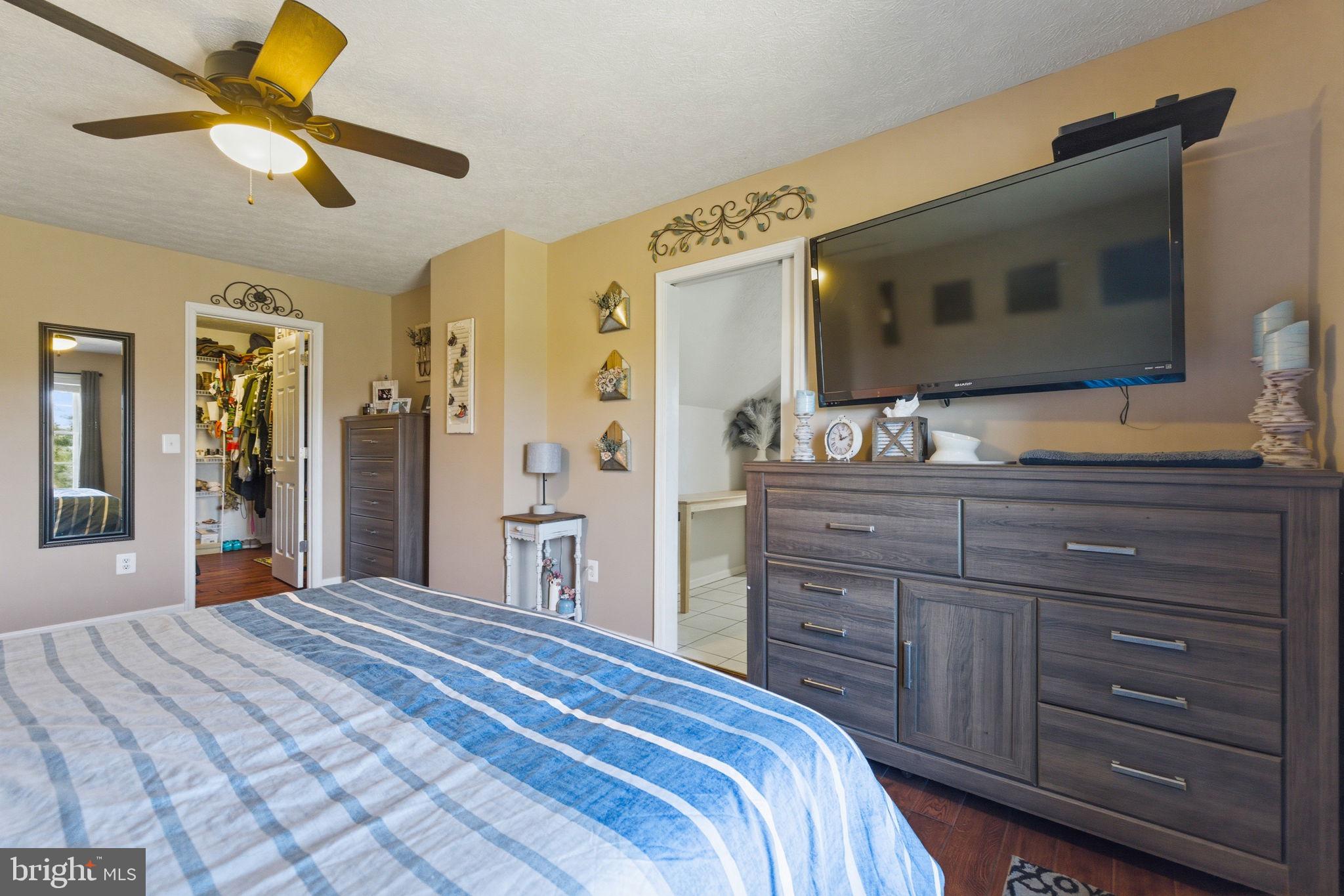 OAK HILL - Residential