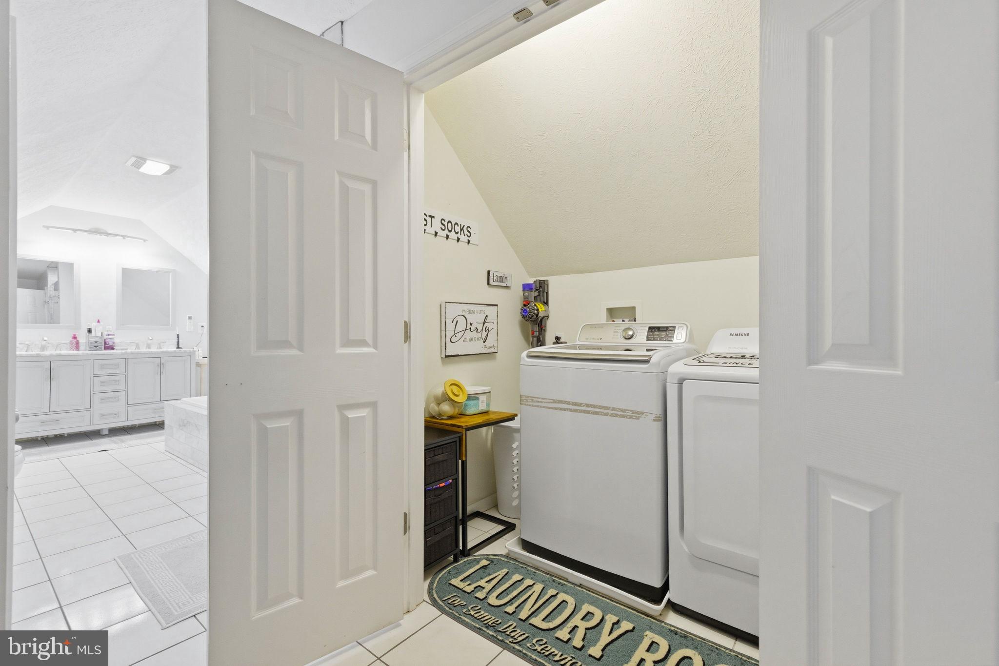 OAK HILL - Residential