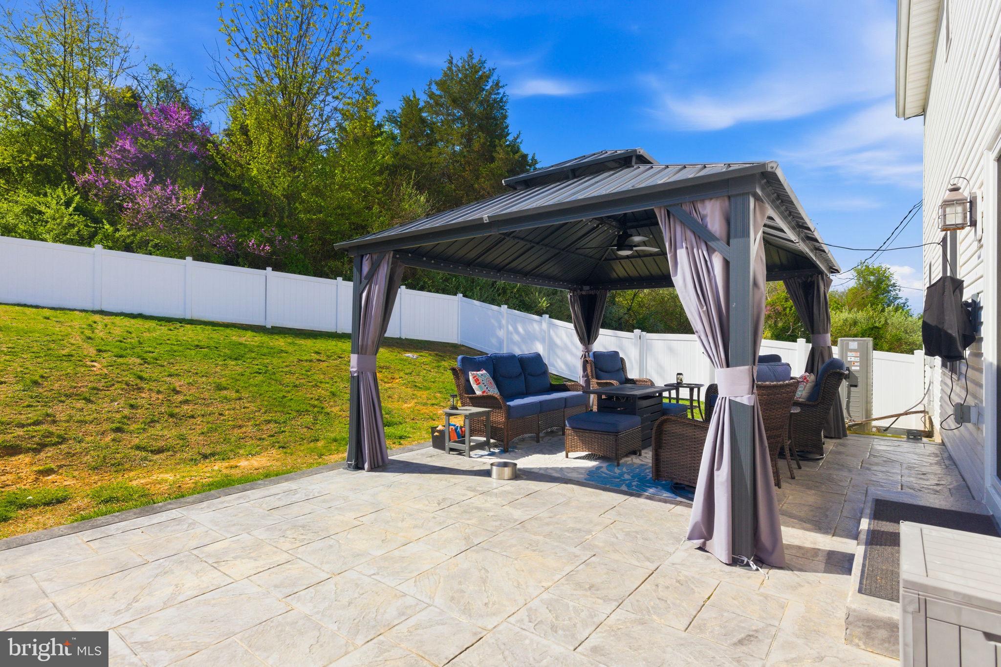 OAK HILL - Residential