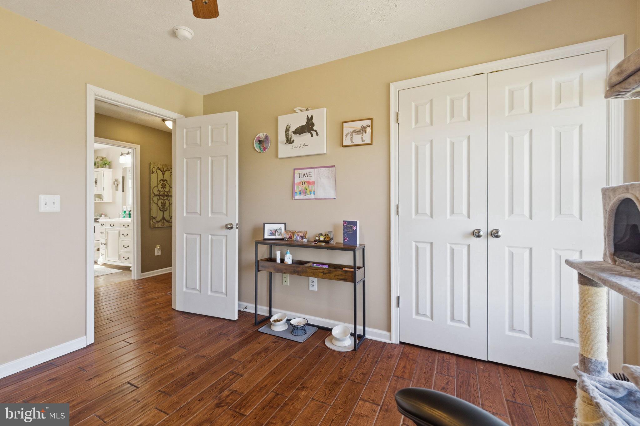 OAK HILL - Residential