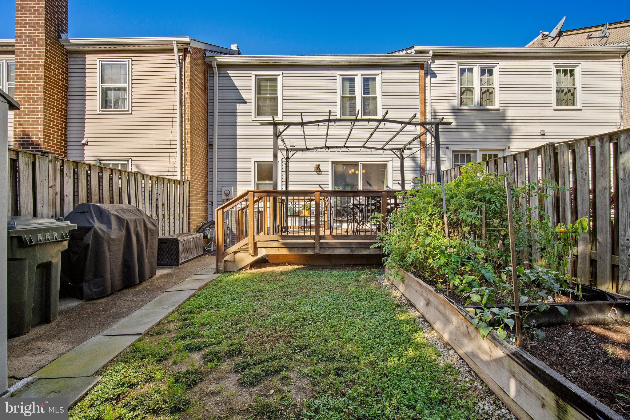 NEWINGTON STATION - Residential