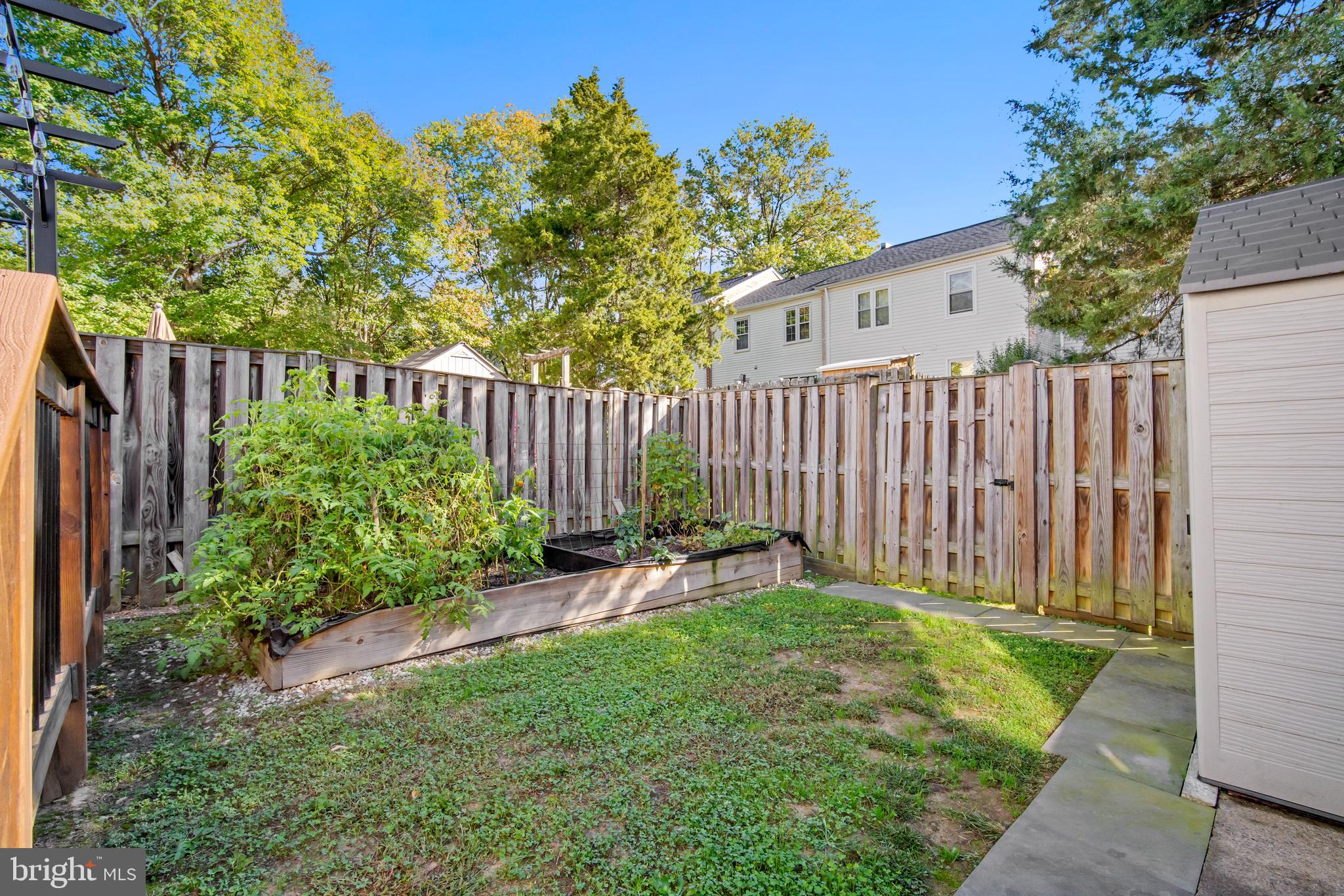 NEWINGTON STATION - Residential