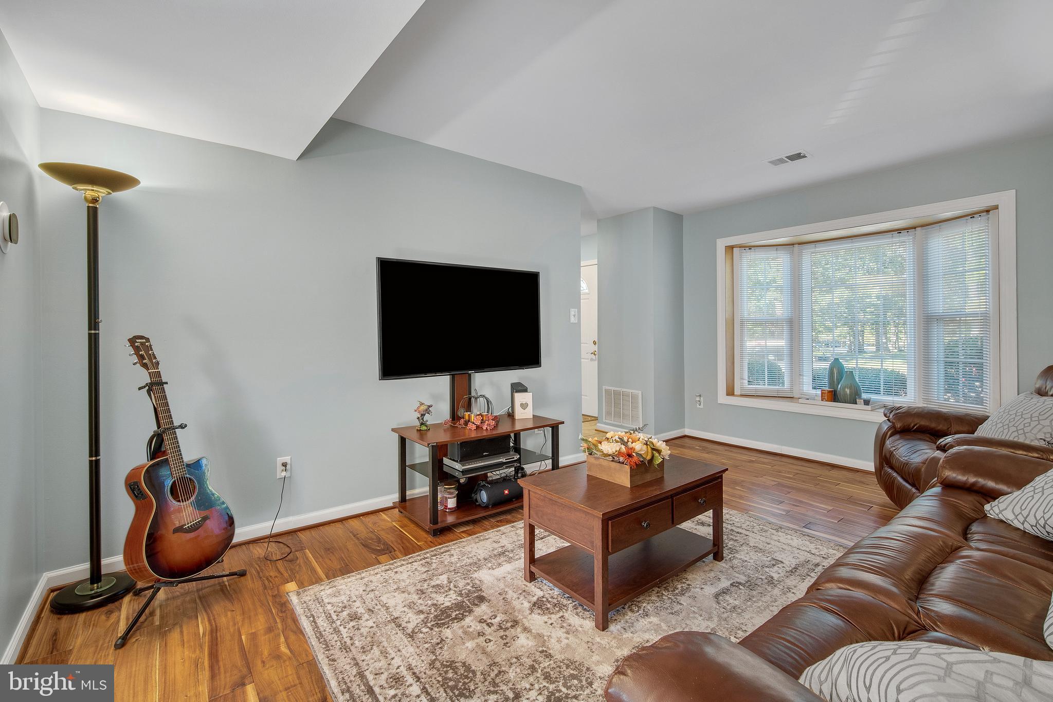 NEWINGTON STATION - Residential