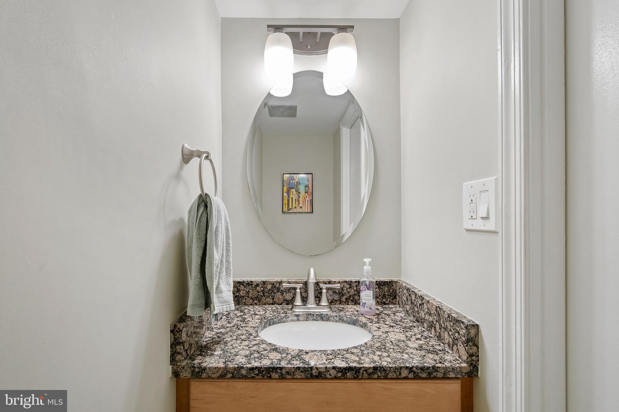 NEWINGTON STATION - Residential