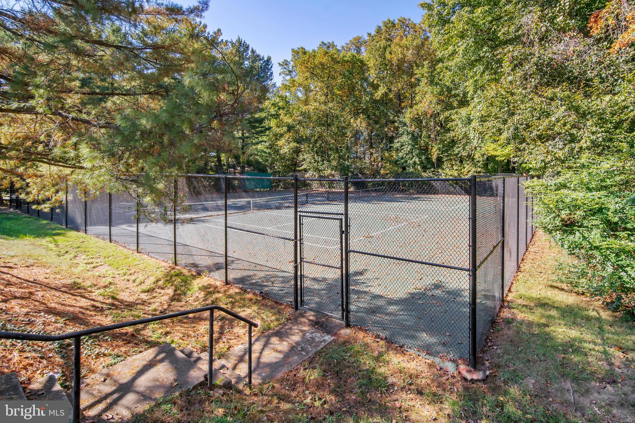 NEWINGTON STATION - Residential