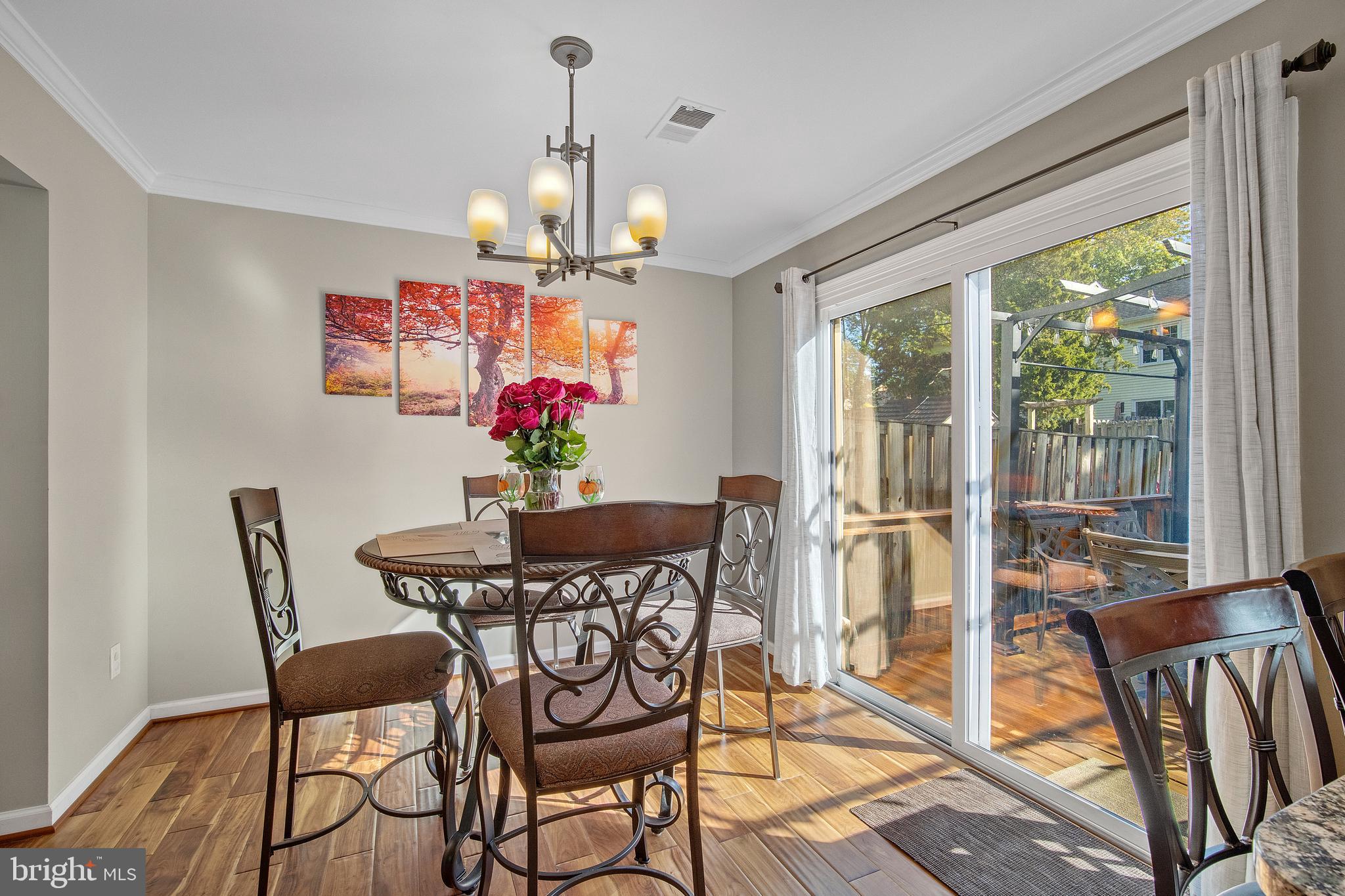 NEWINGTON STATION - Residential