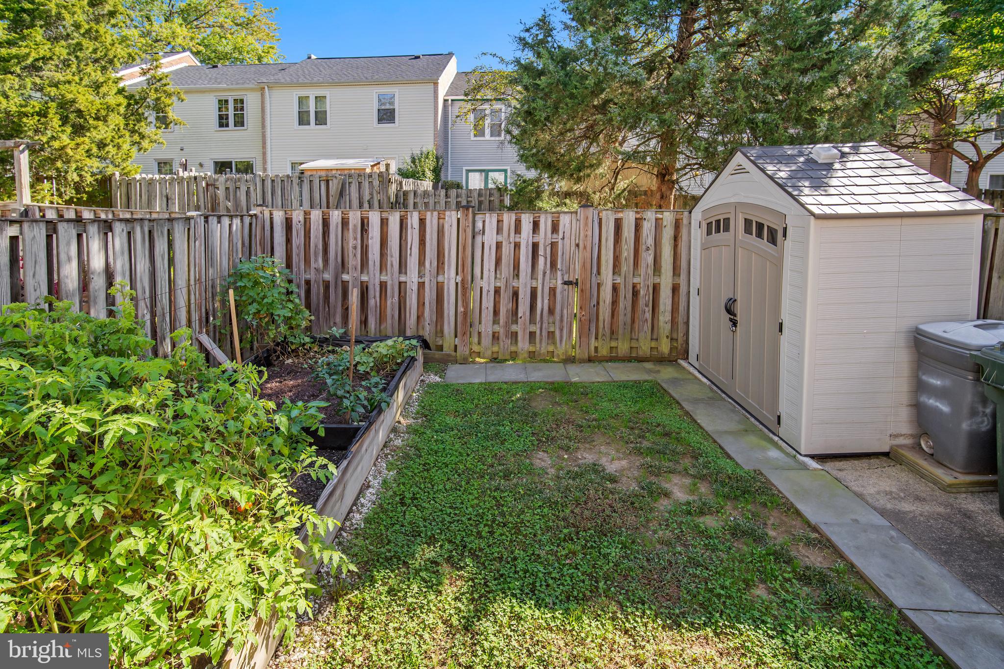 NEWINGTON STATION - Residential