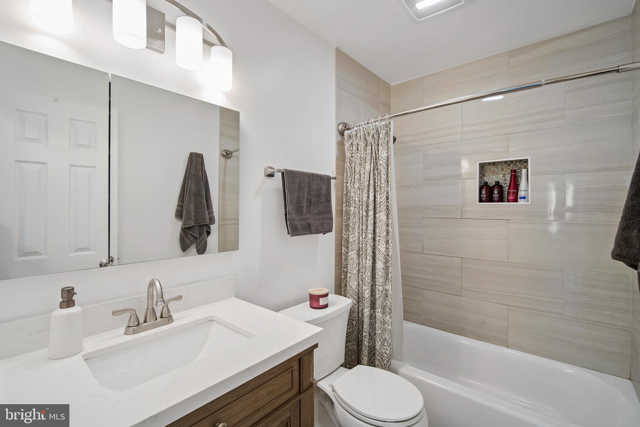 NEWINGTON STATION - Residential