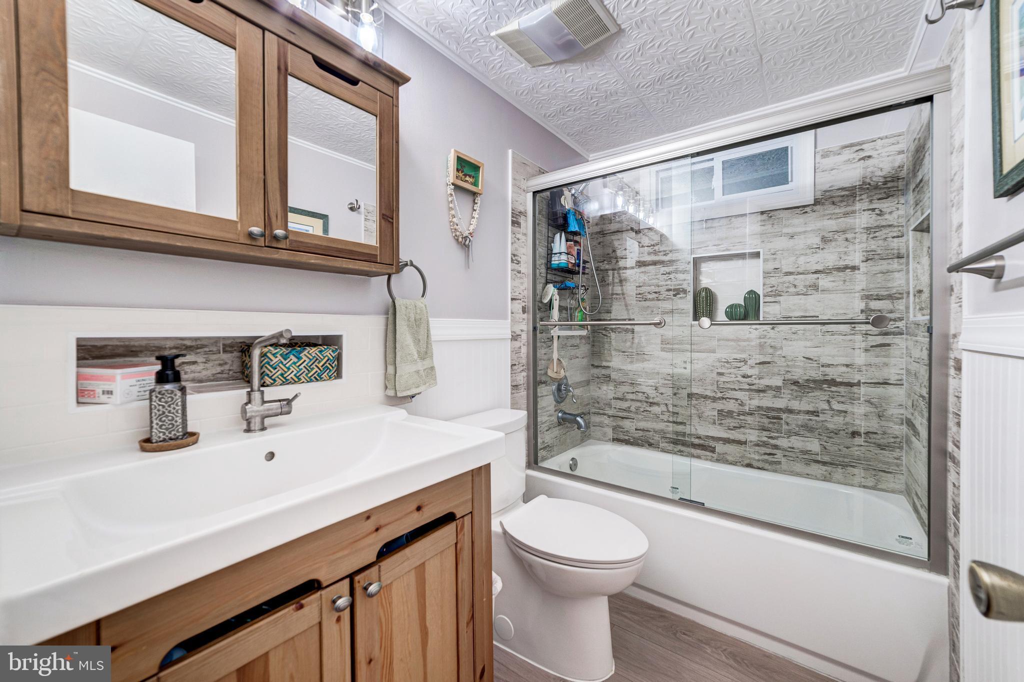 DALE CITY - Residential