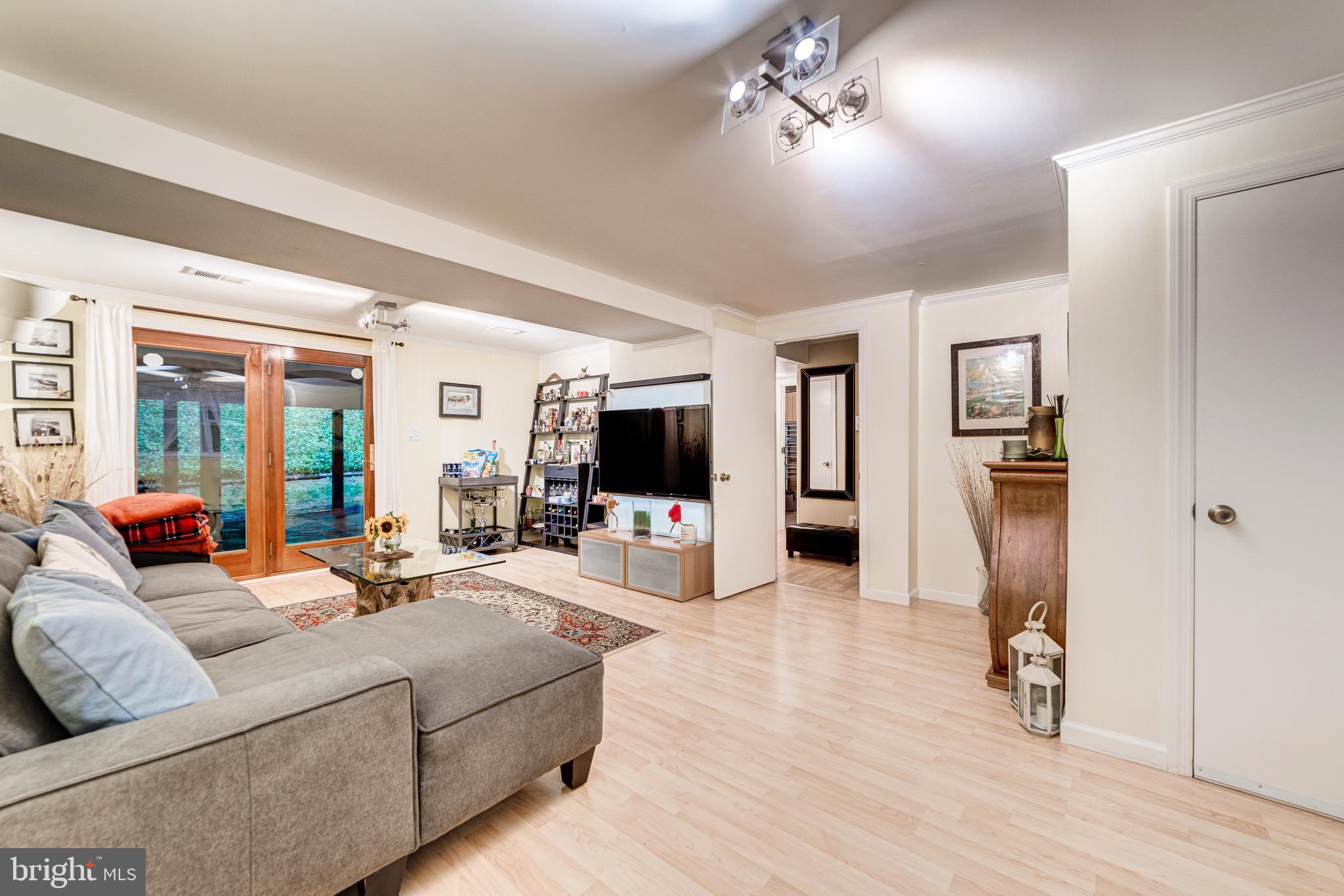 DALE CITY - Residential