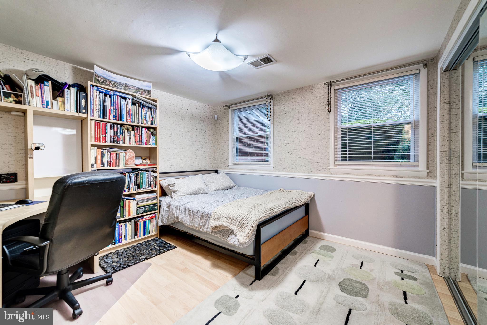 DALE CITY - Residential