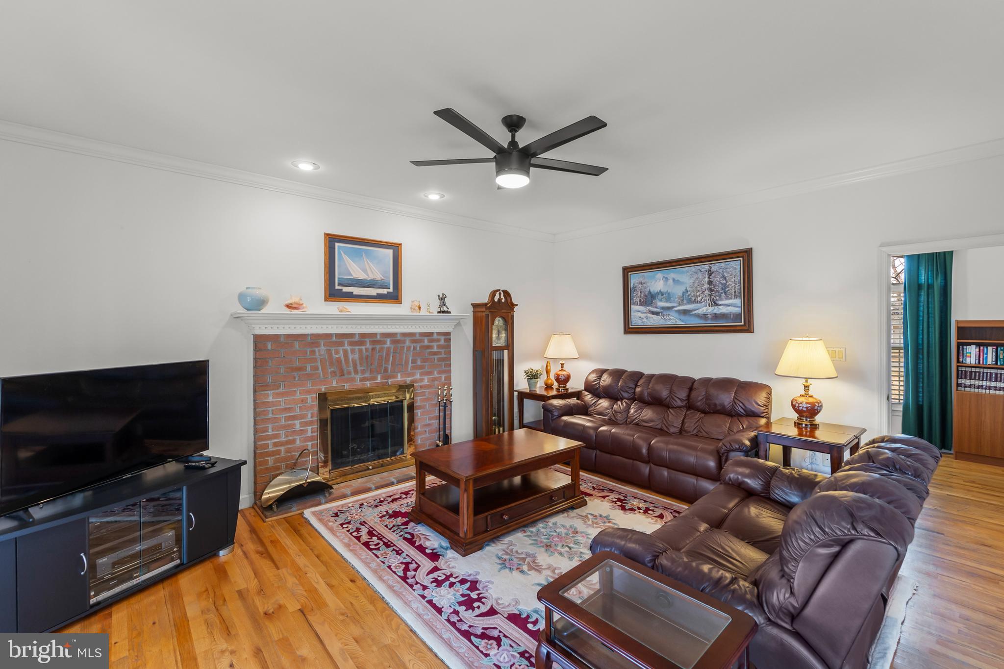 RUNNYMEDE - Residential