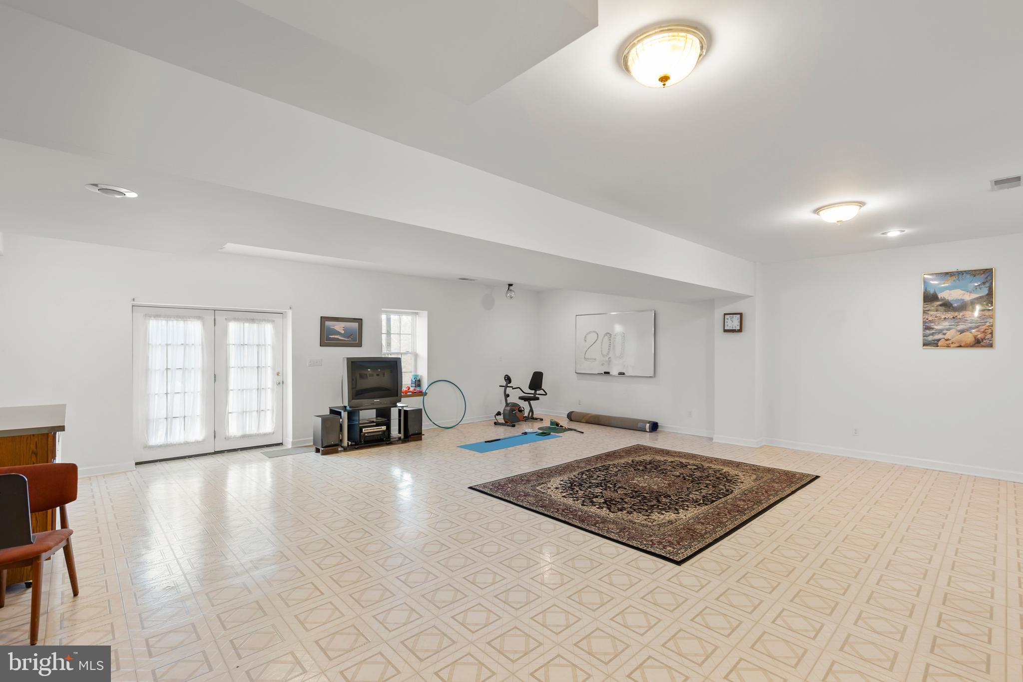 RUNNYMEDE - Residential