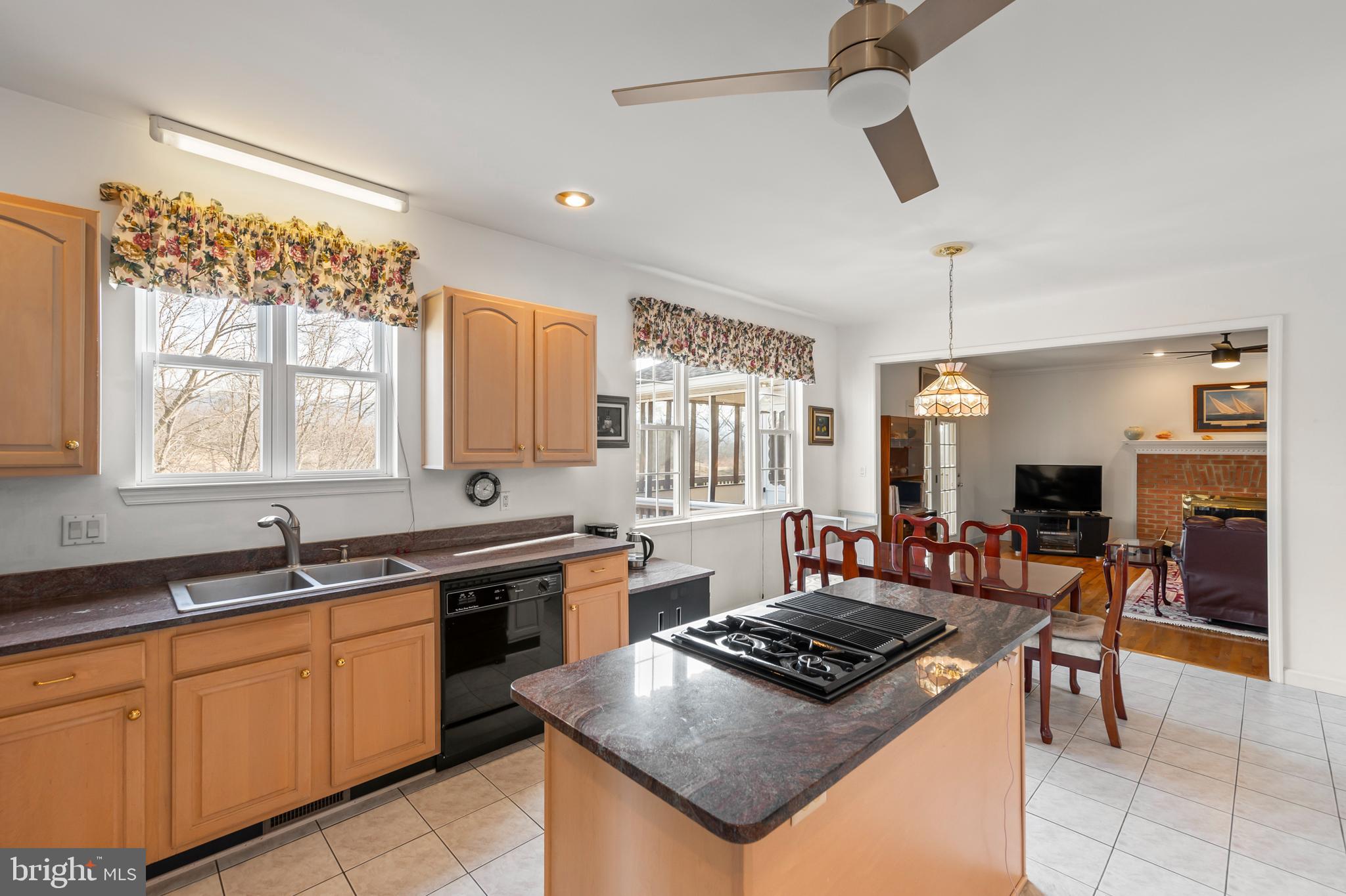 RUNNYMEDE - Residential