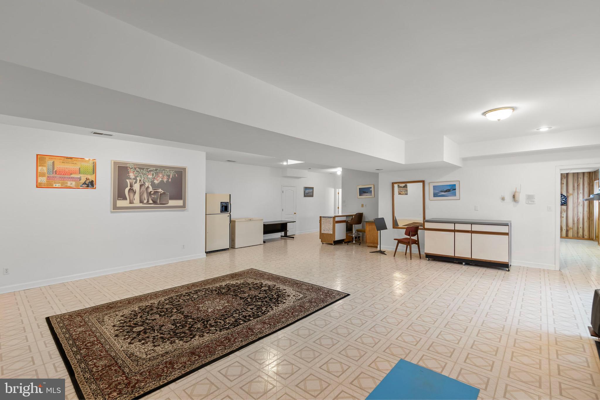 RUNNYMEDE - Residential