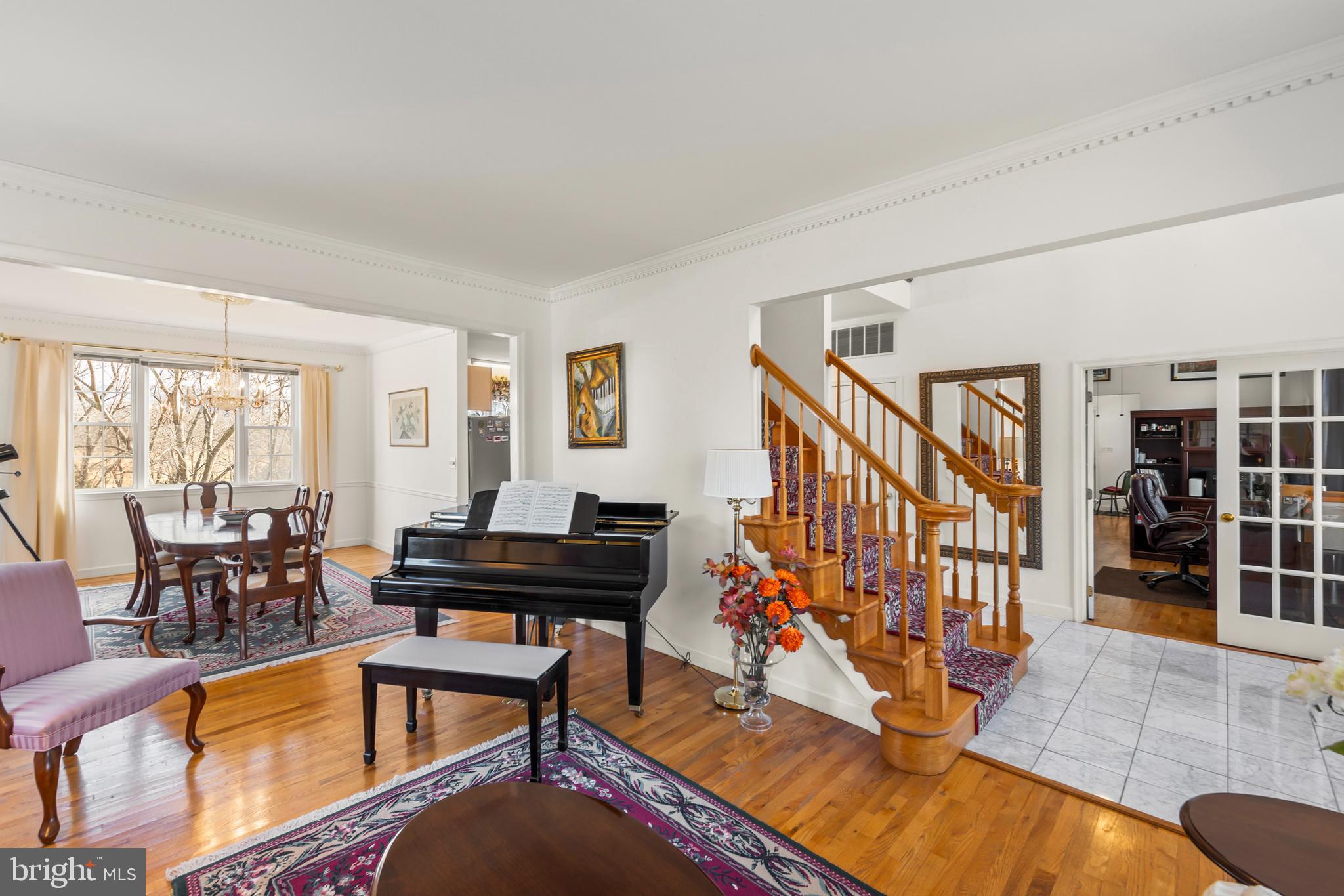 RUNNYMEDE - Residential