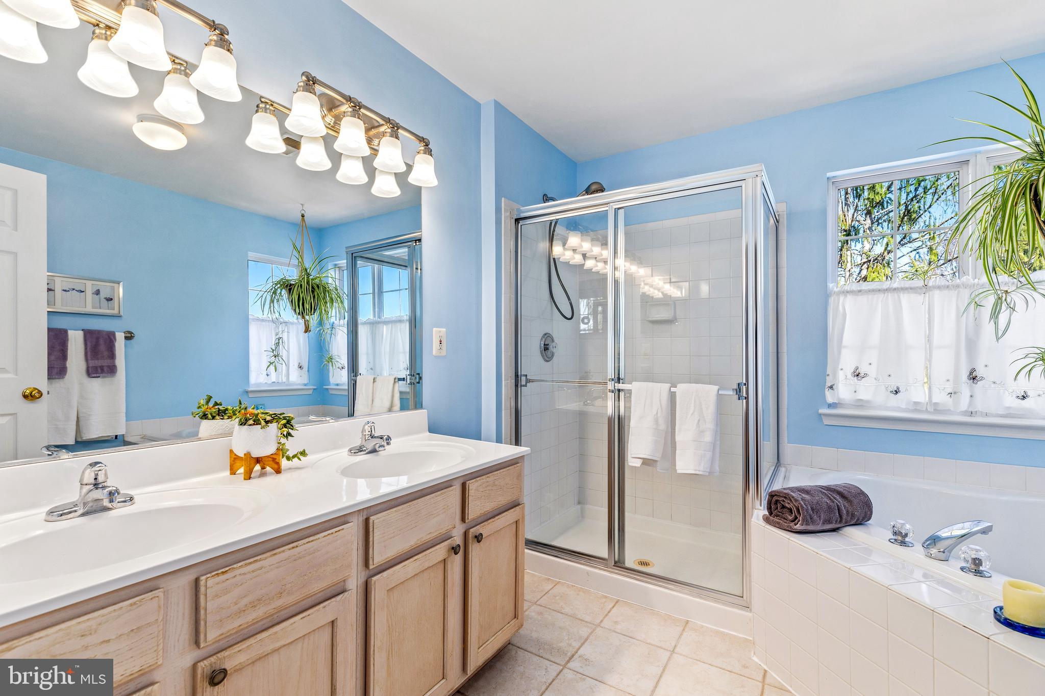 ASHBURN VILLAGE - Residential