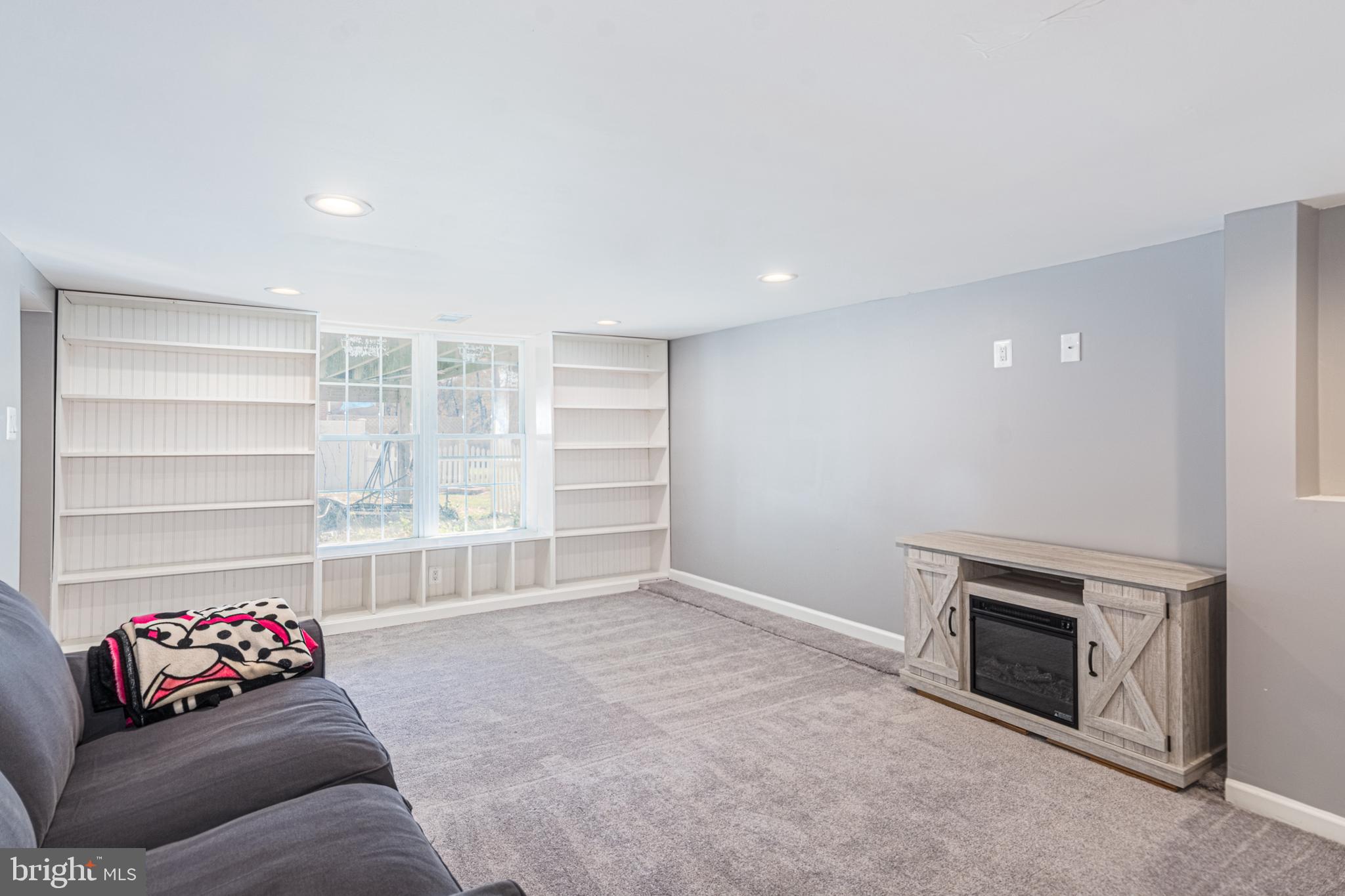 KINGSVILLE - Residential