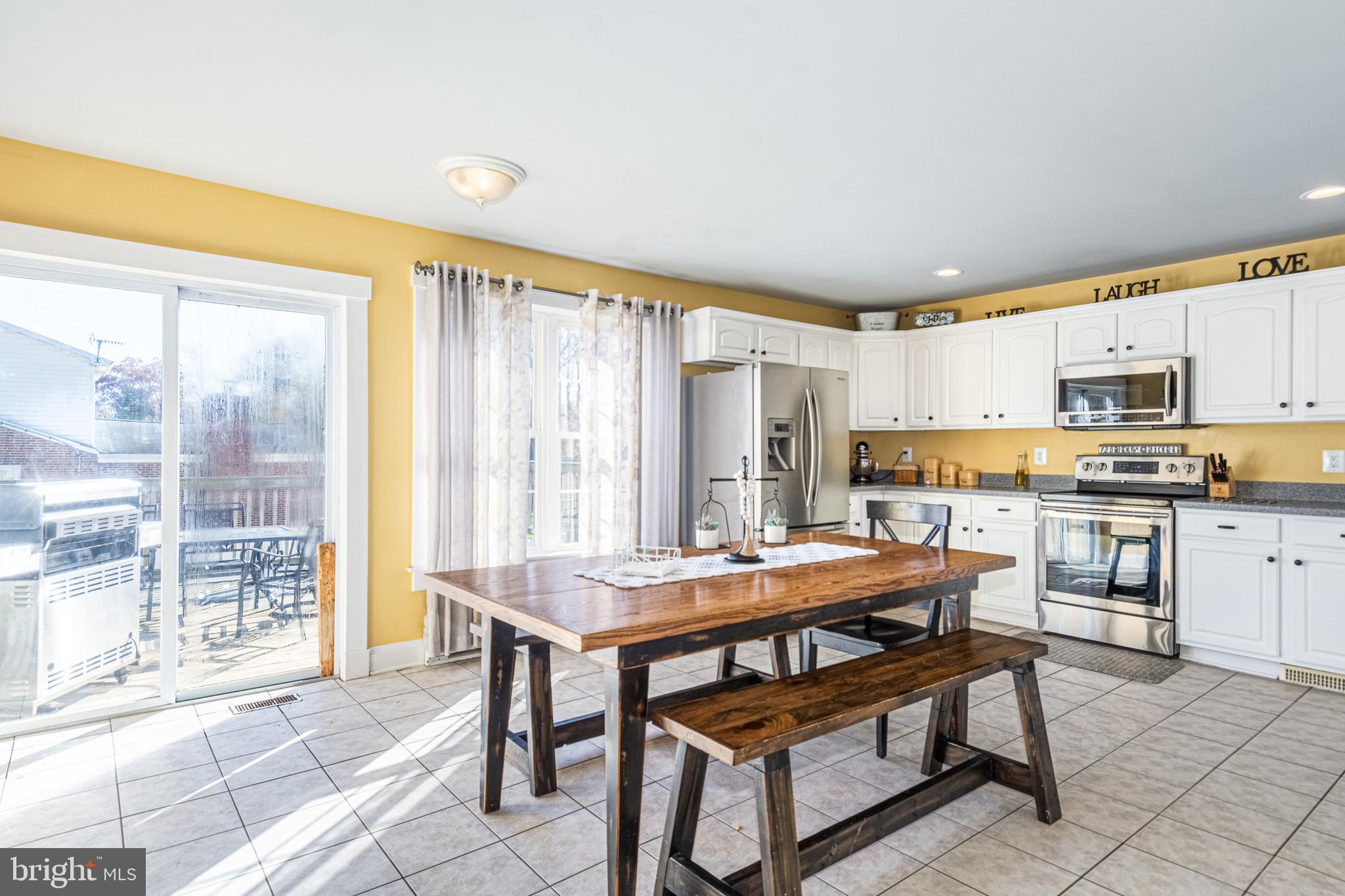 KINGSVILLE - Residential