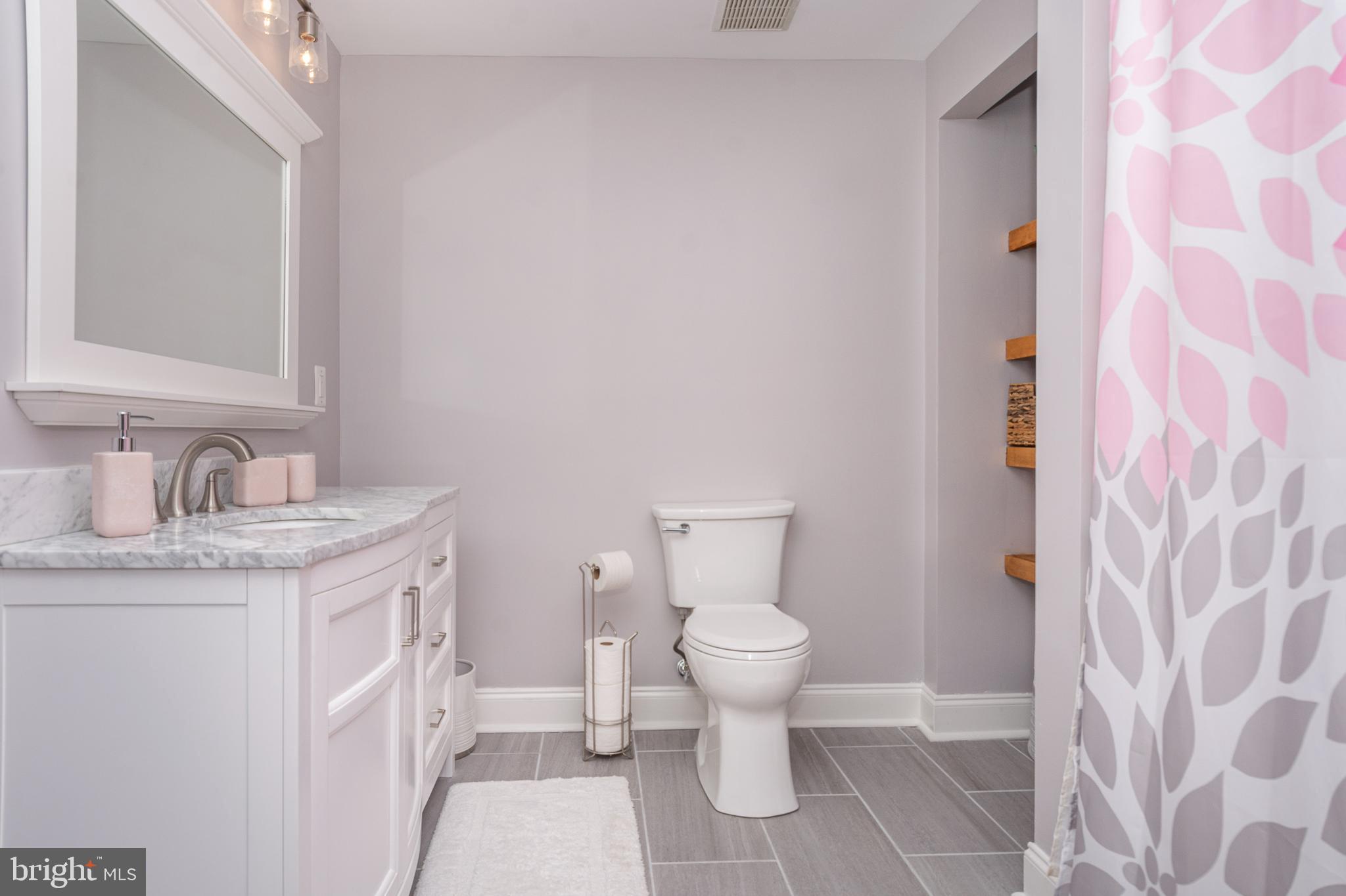 KINGSVILLE - Residential