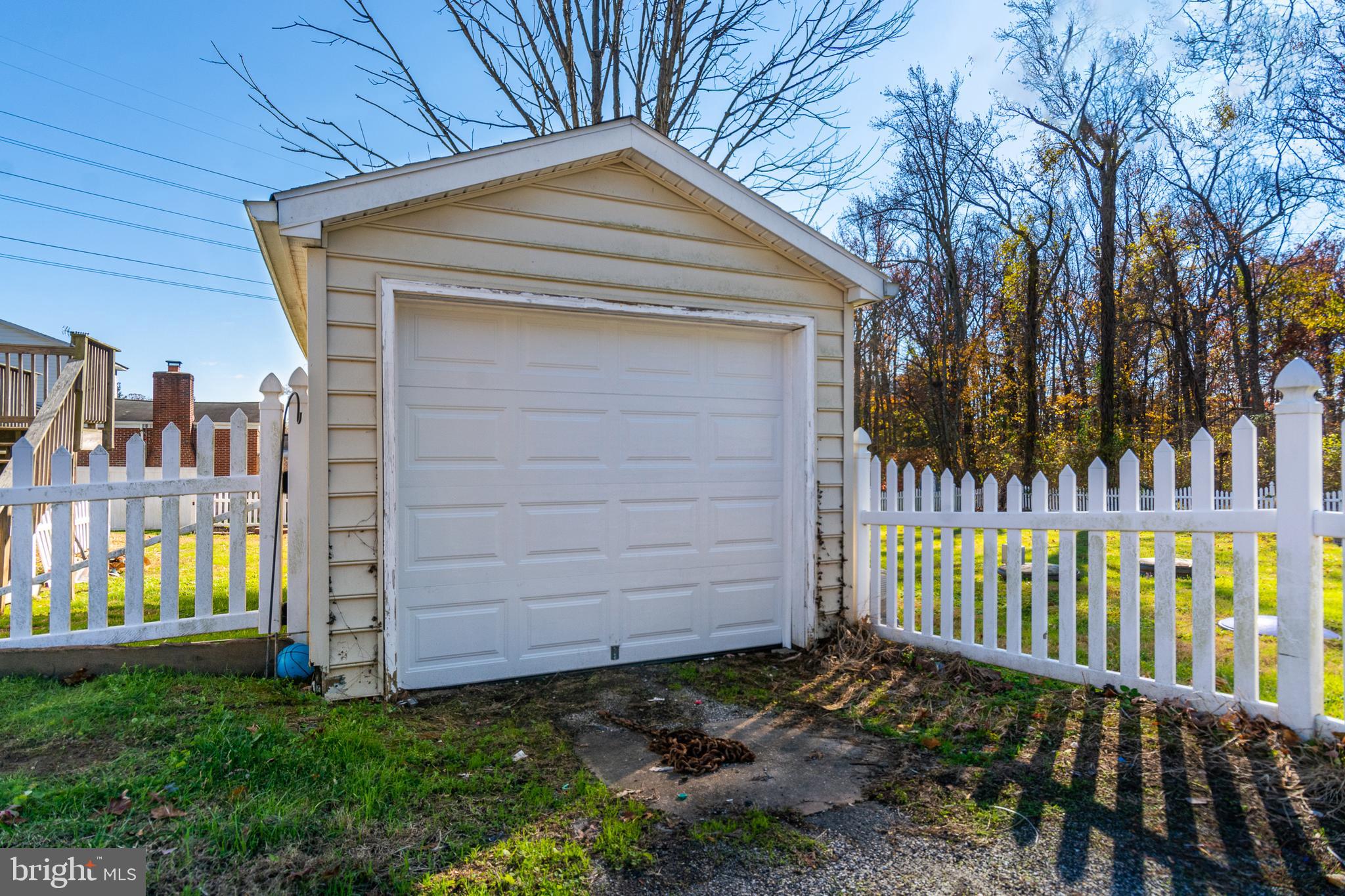 KINGSVILLE - Residential