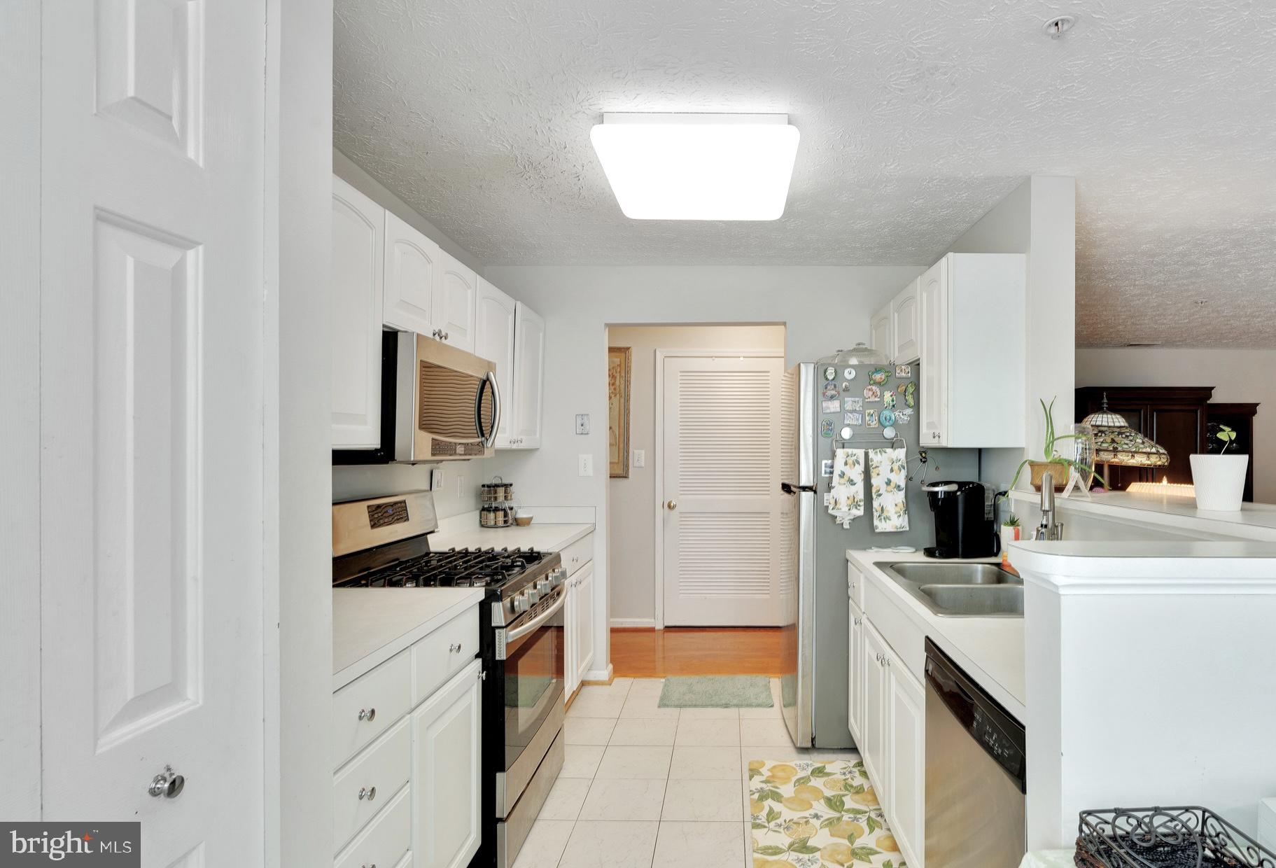 PINEY ORCHARD - Residential