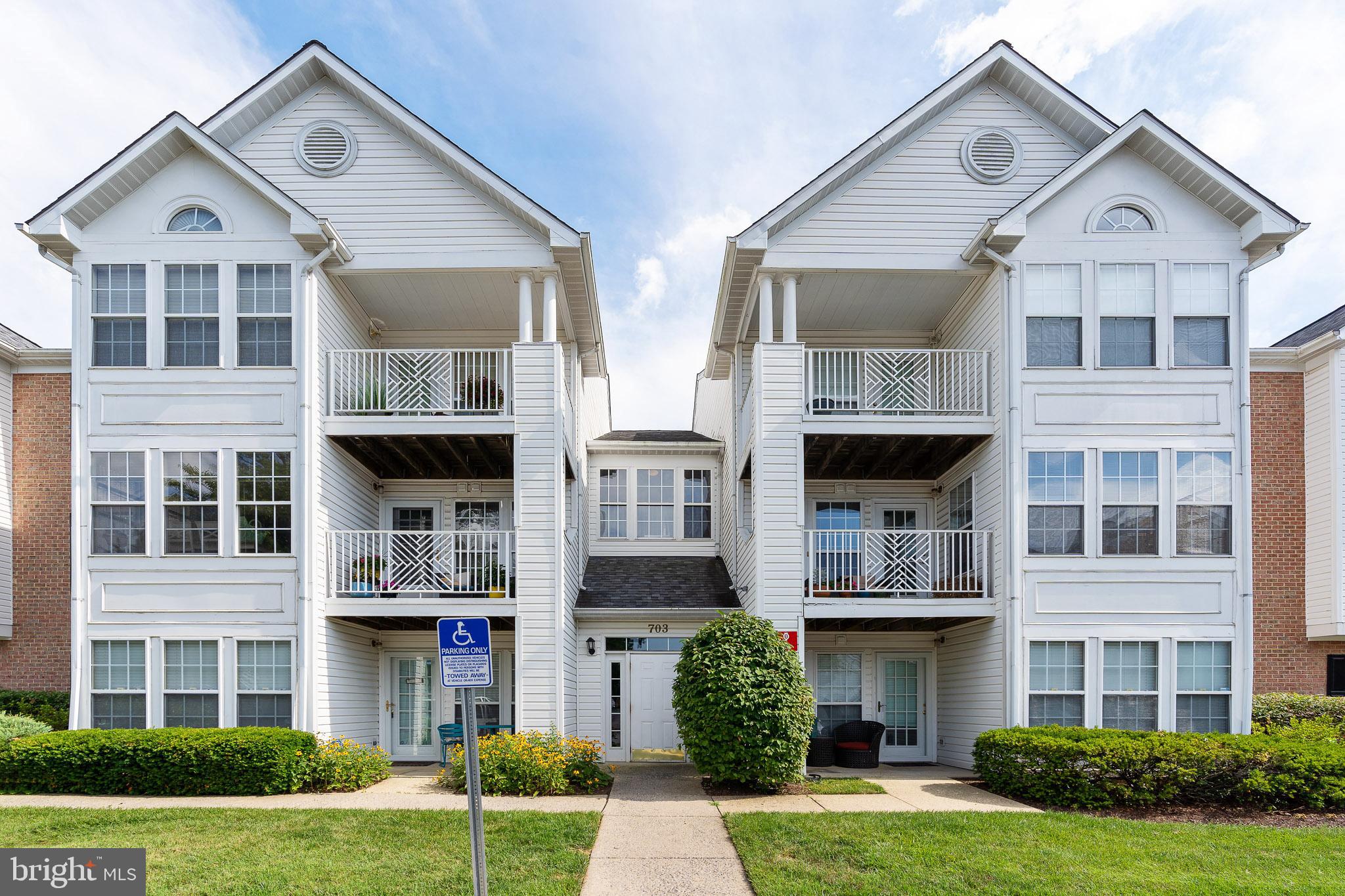 PINEY ORCHARD - Residential