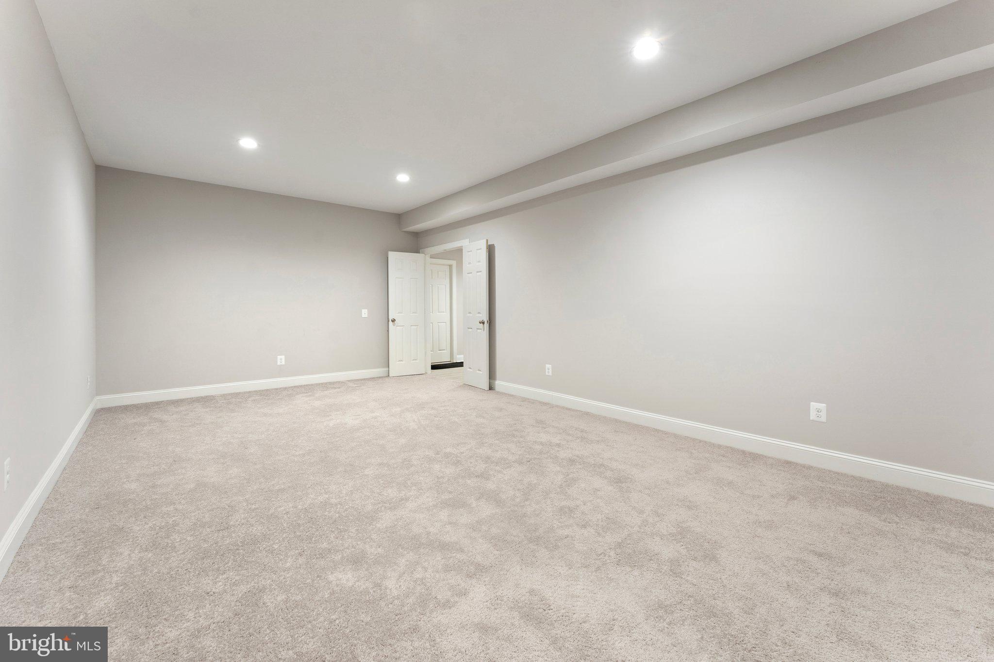 CEDAR CREST - Residential