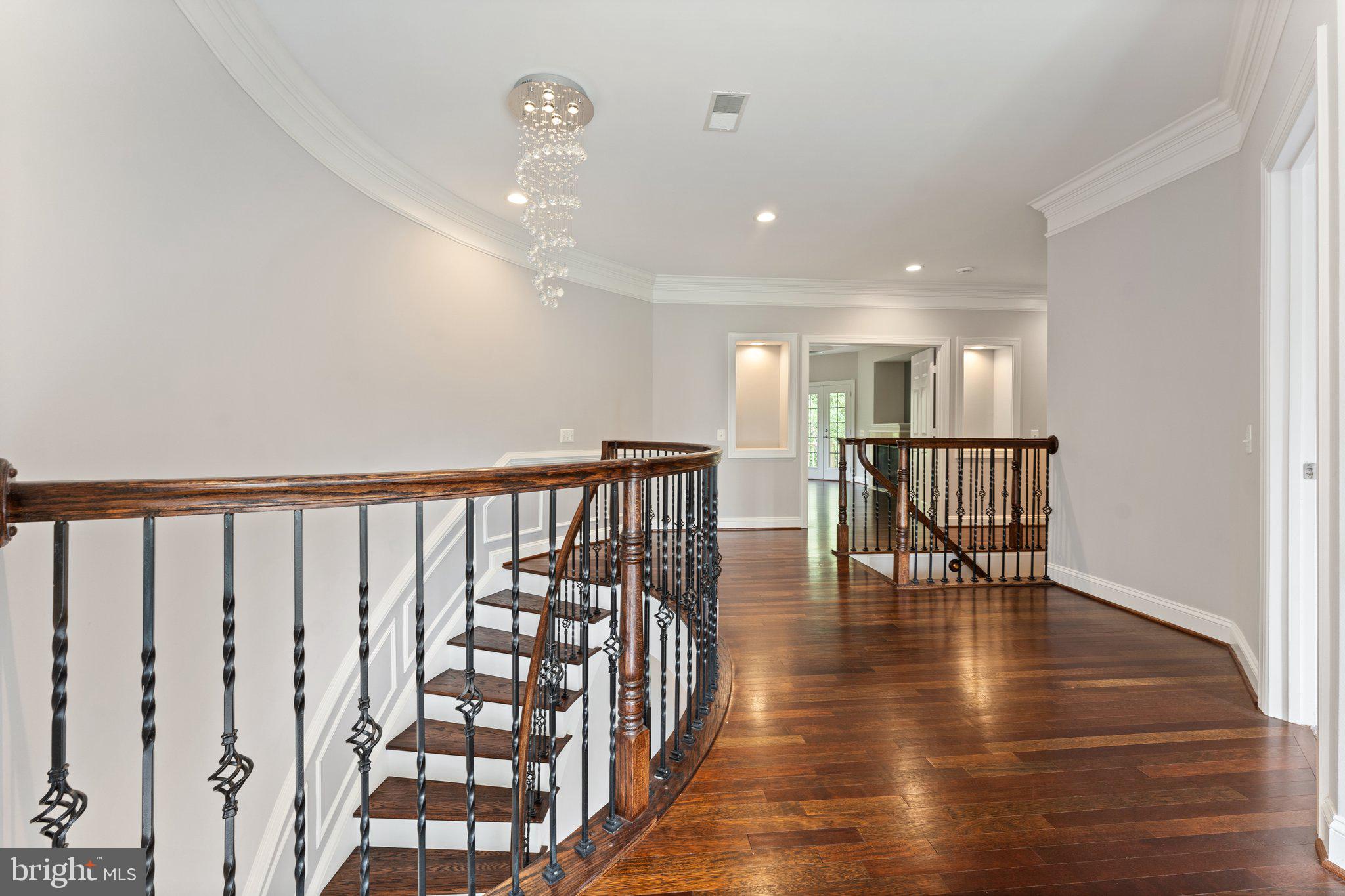 CEDAR CREST - Residential