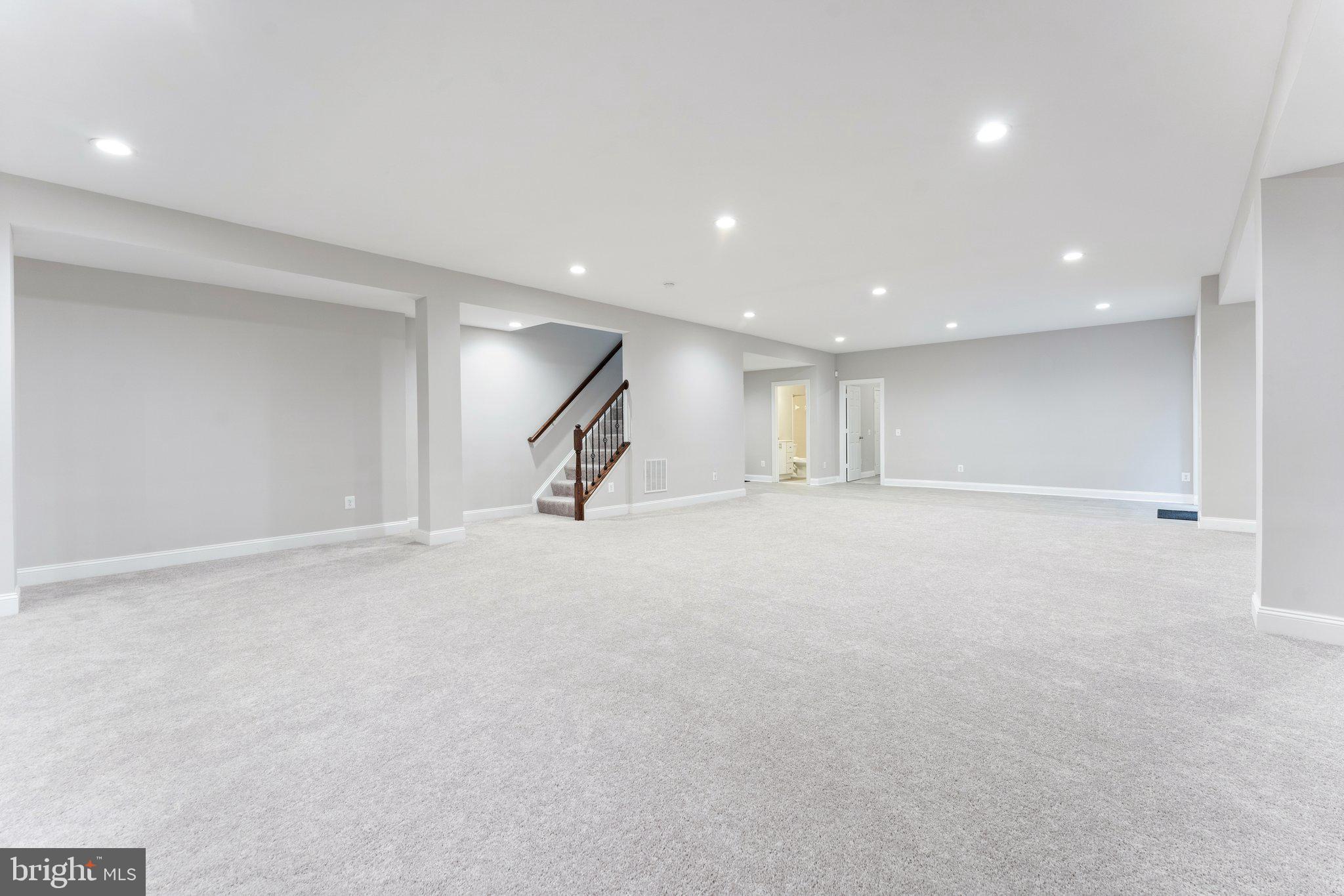 CEDAR CREST - Residential