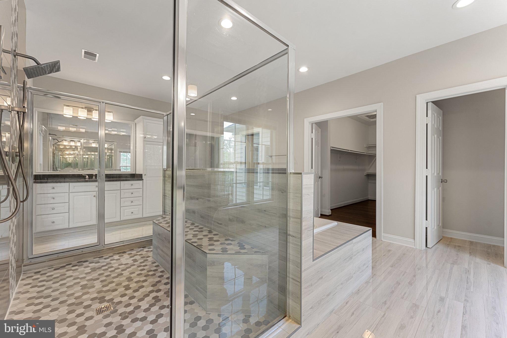 CEDAR CREST - Residential