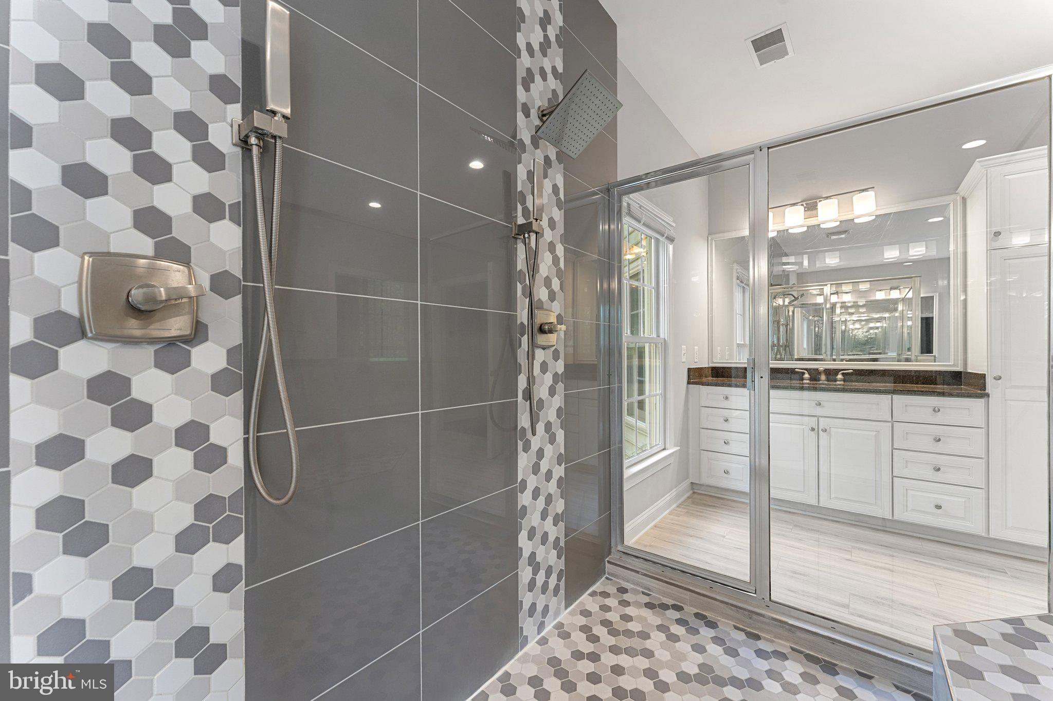 CEDAR CREST - Residential