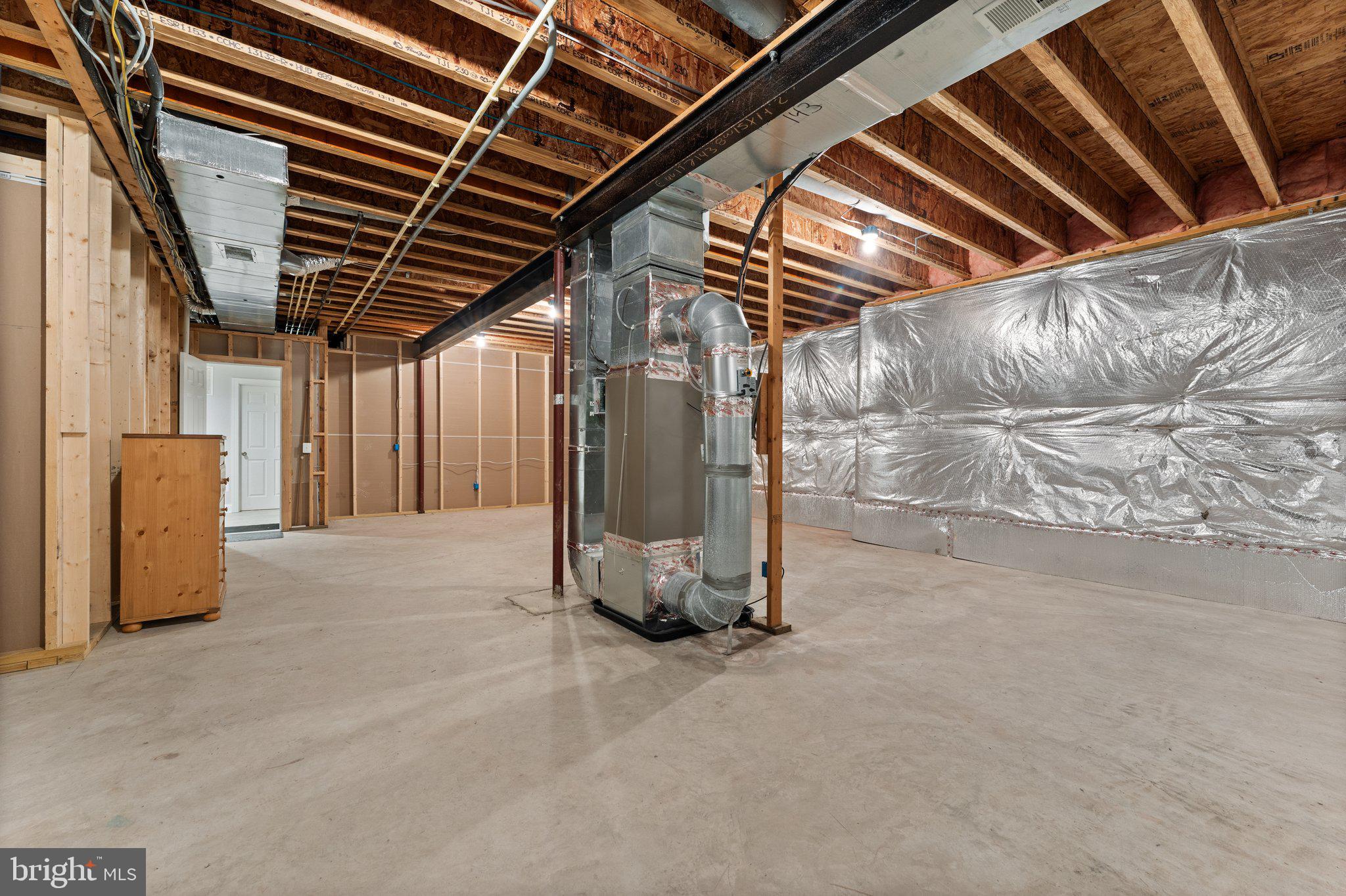 CEDAR CREST - Residential