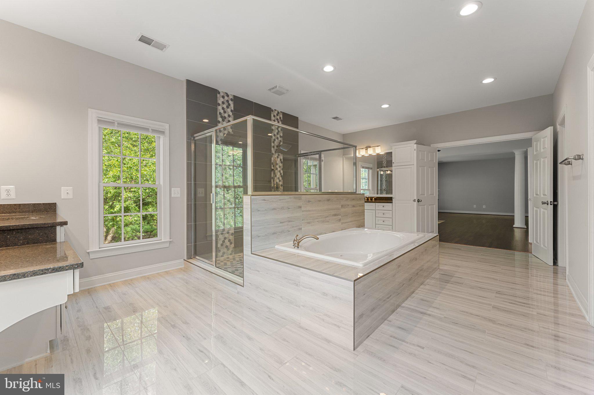 CEDAR CREST - Residential