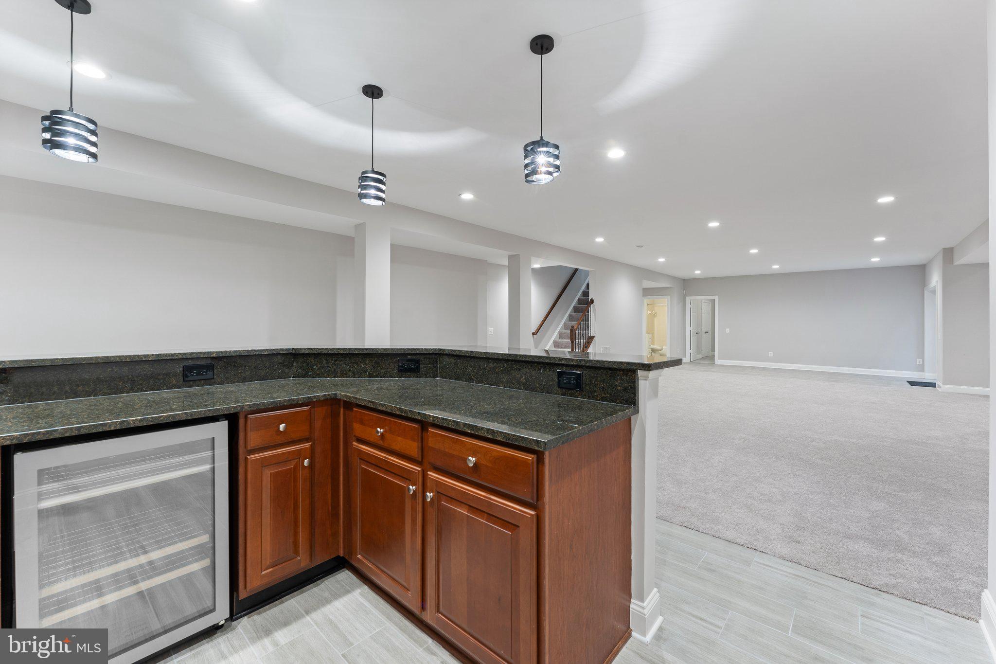 CEDAR CREST - Residential