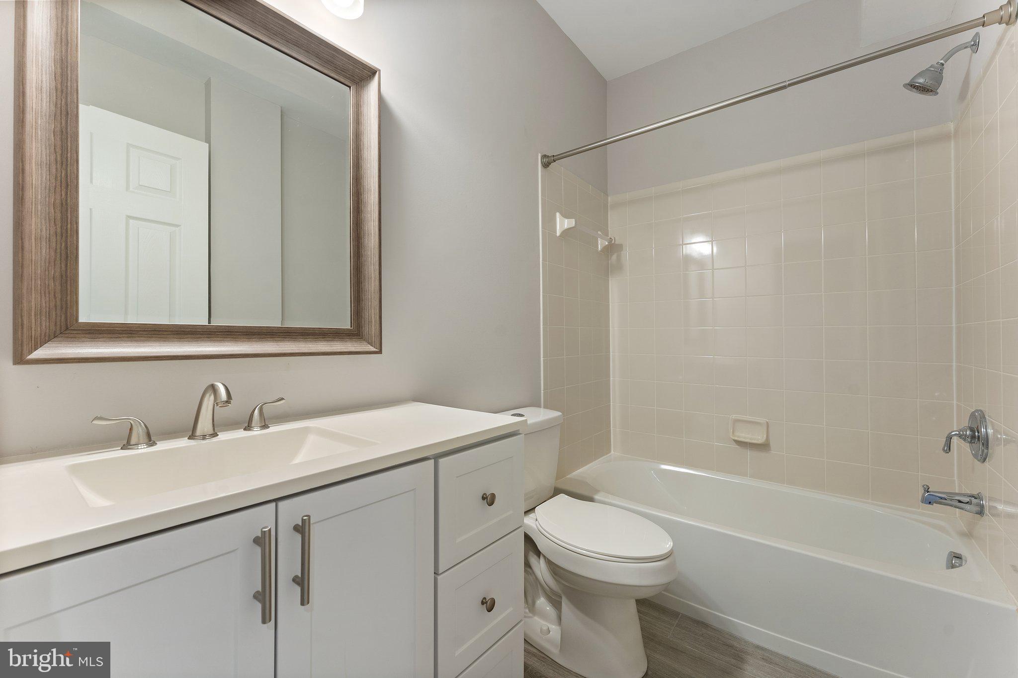 CEDAR CREST - Residential