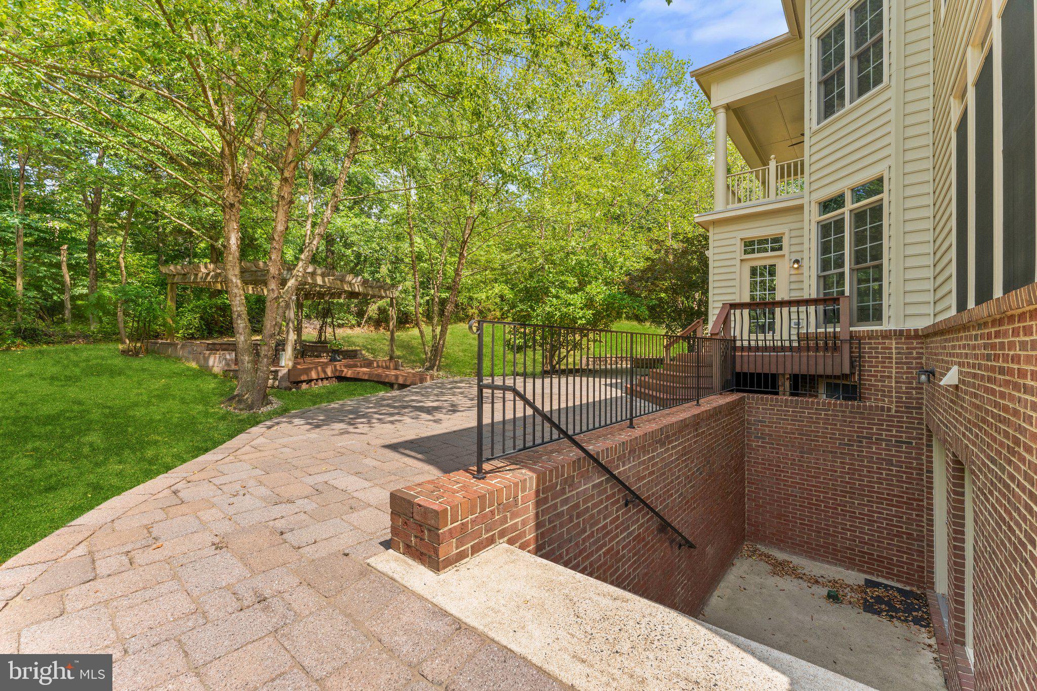 CEDAR CREST - Residential