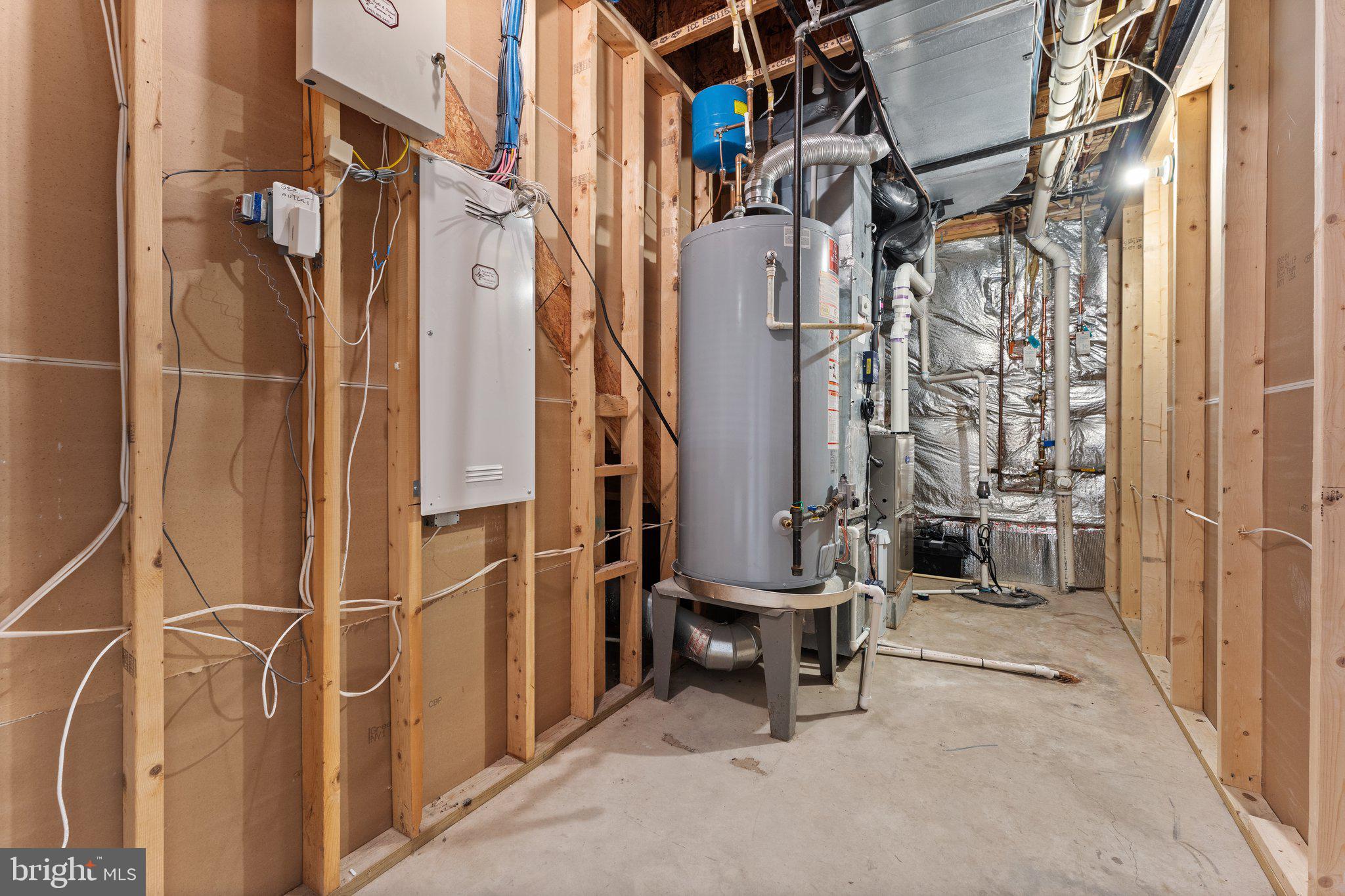 CEDAR CREST - Residential