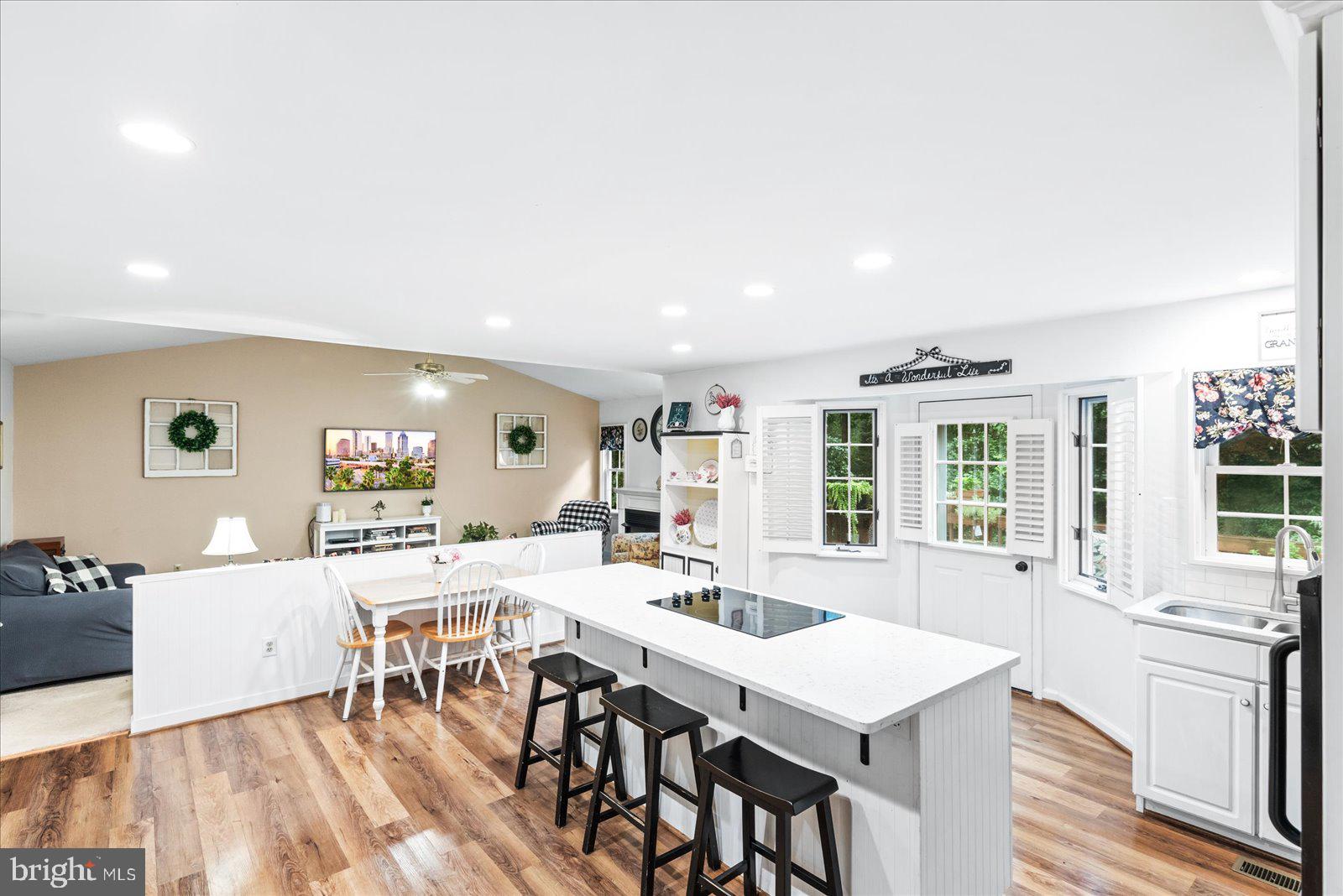 PIEDMONT HILLS - Residential