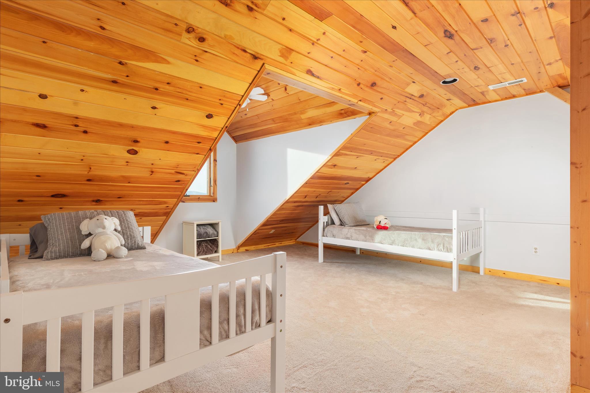 ASHTON WOODS - Residential