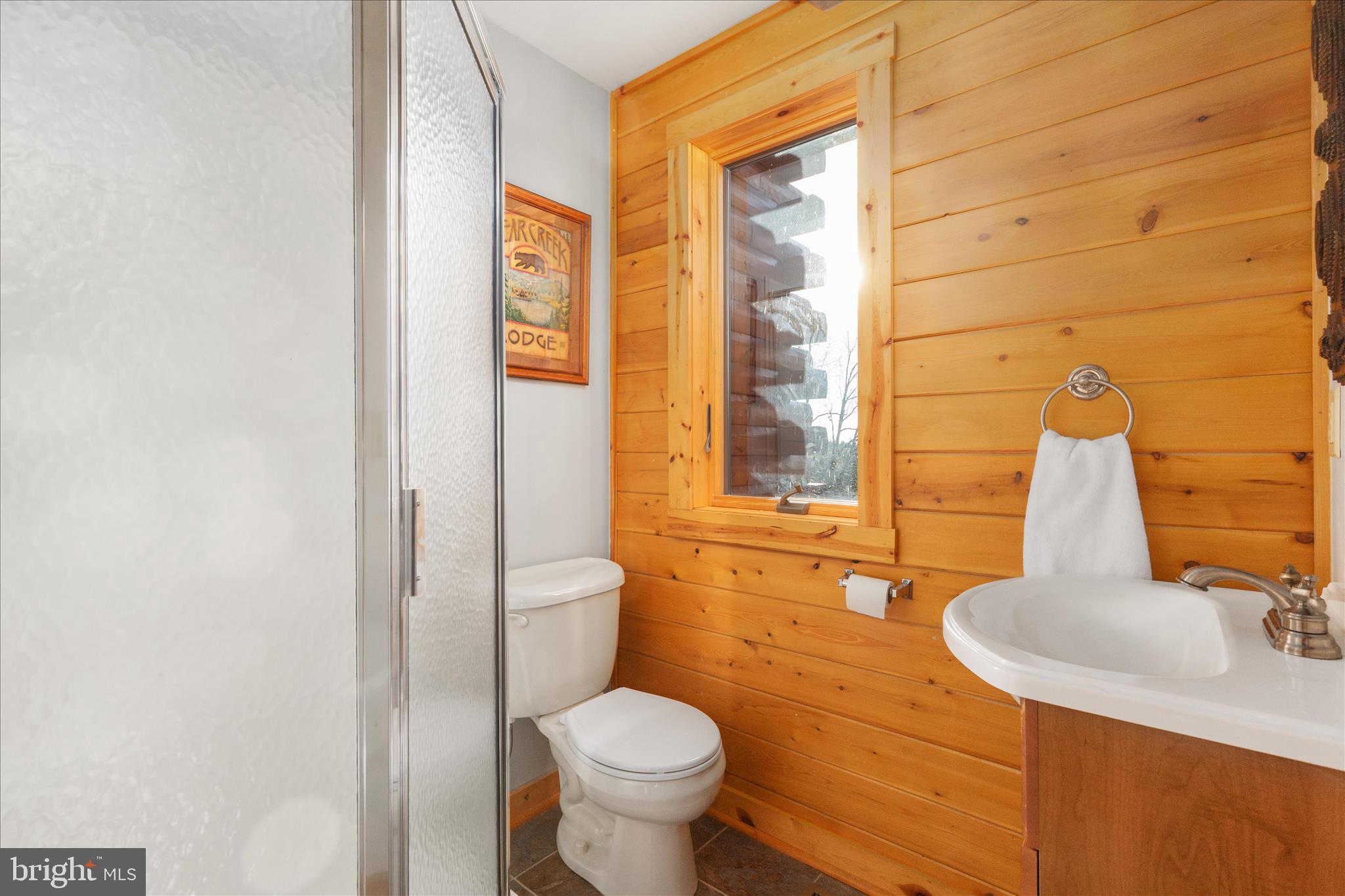 ASHTON WOODS - Residential