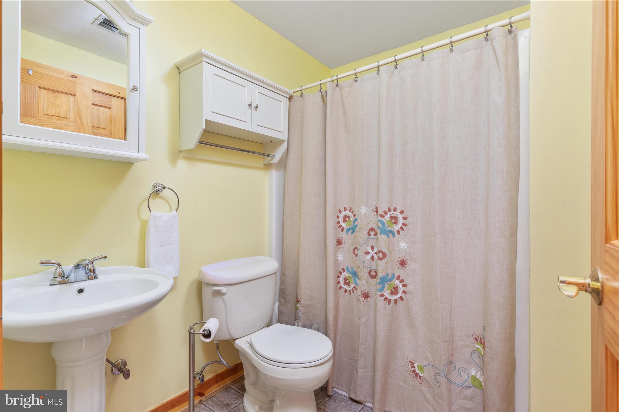 ASHTON WOODS - Residential