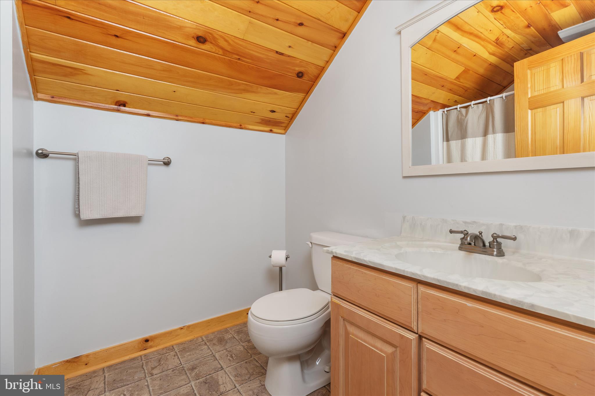 ASHTON WOODS - Residential