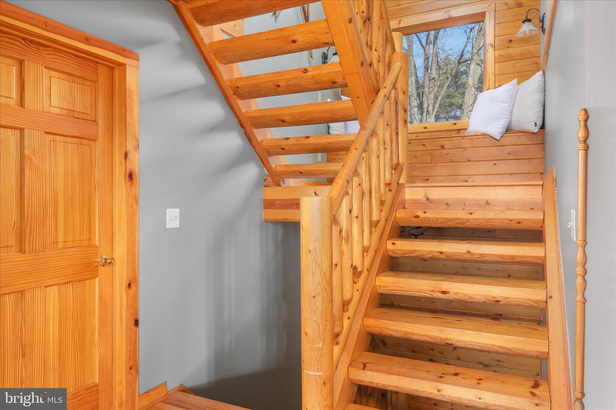 ASHTON WOODS - Residential