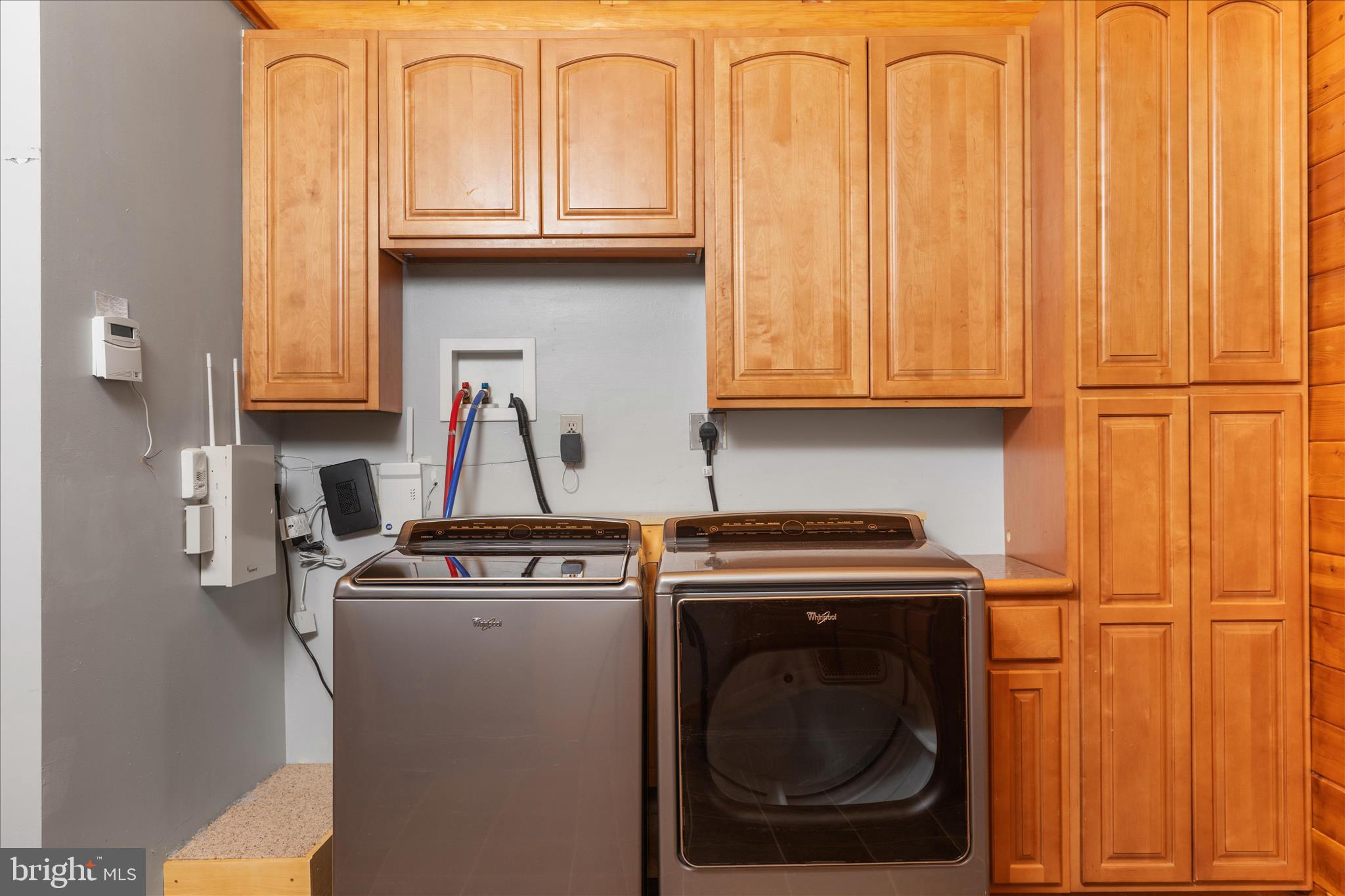 ASHTON WOODS - Residential